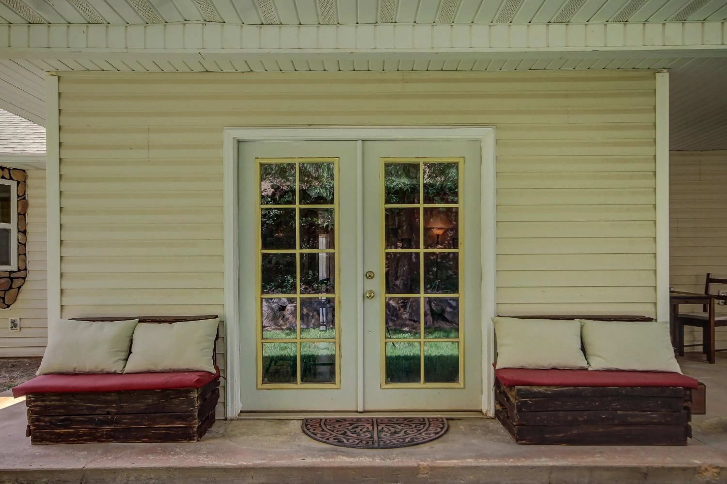 Pecan Point by KABINO Mountain Trail Access Foosball Table Private Yard Firepit WiFi Grill