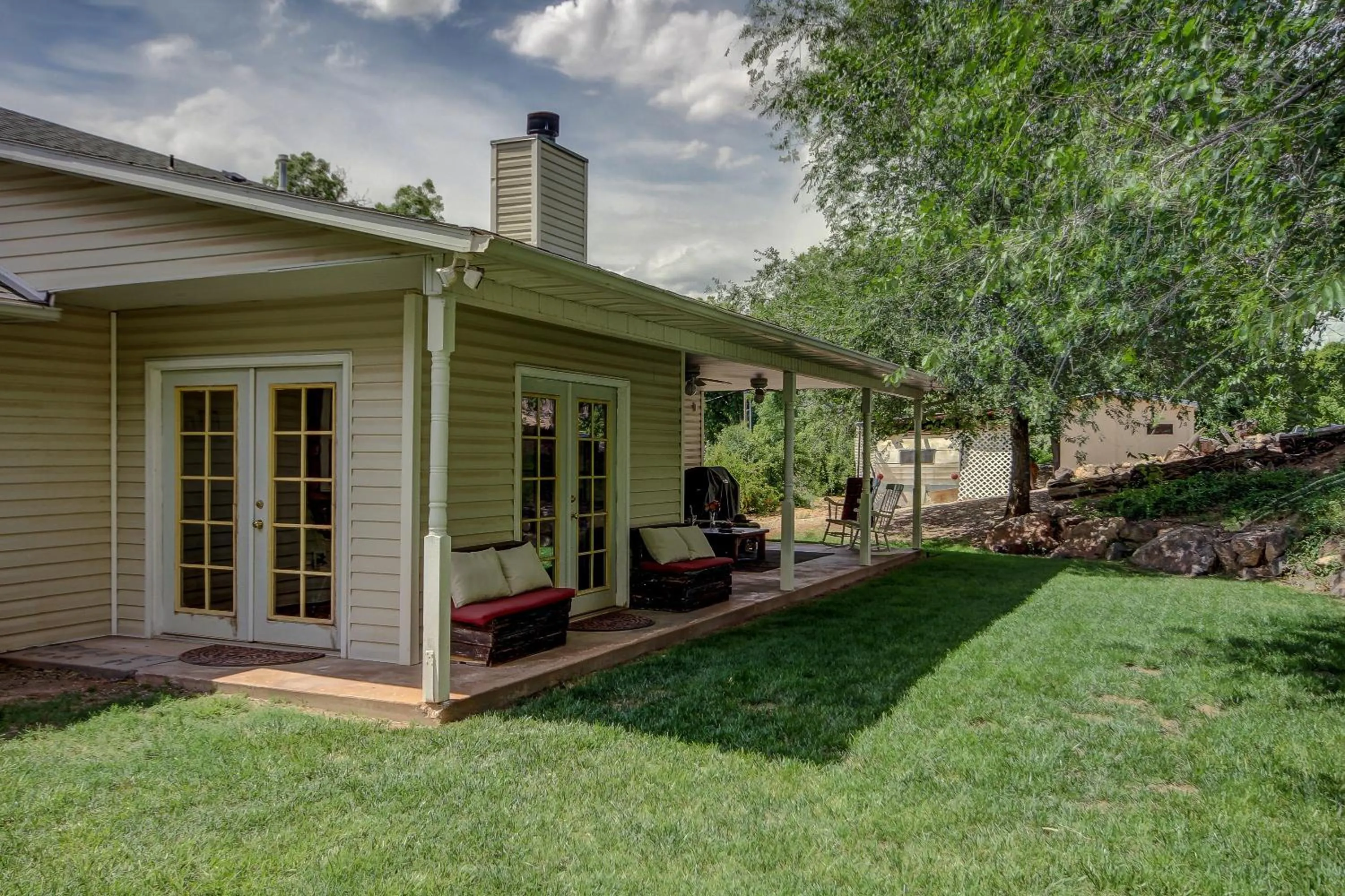 Pecan Point by KABINO Mountain Trail Access Foosball Table Private Yard Firepit WiFi Grill