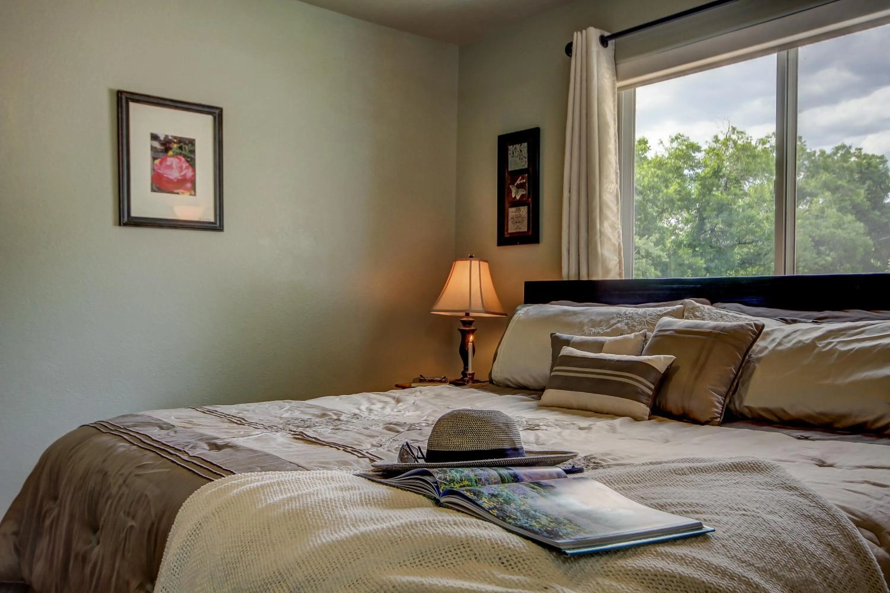 Bed in Pecan Point by KABINO Mountain Trail Access Foosball Table Private Yard Firepit WiFi Grill