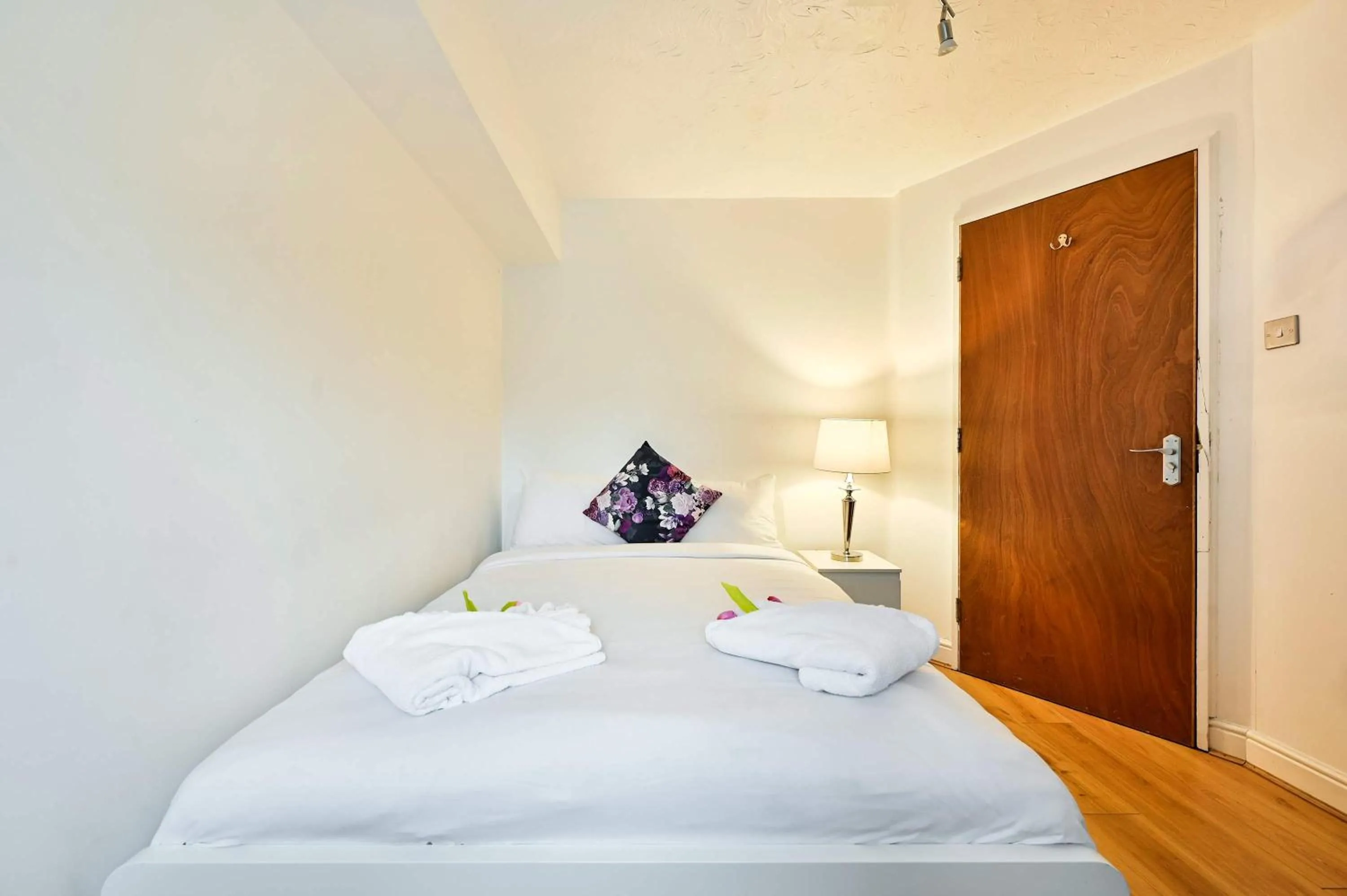 Bed in Destination London Docklands Riverside