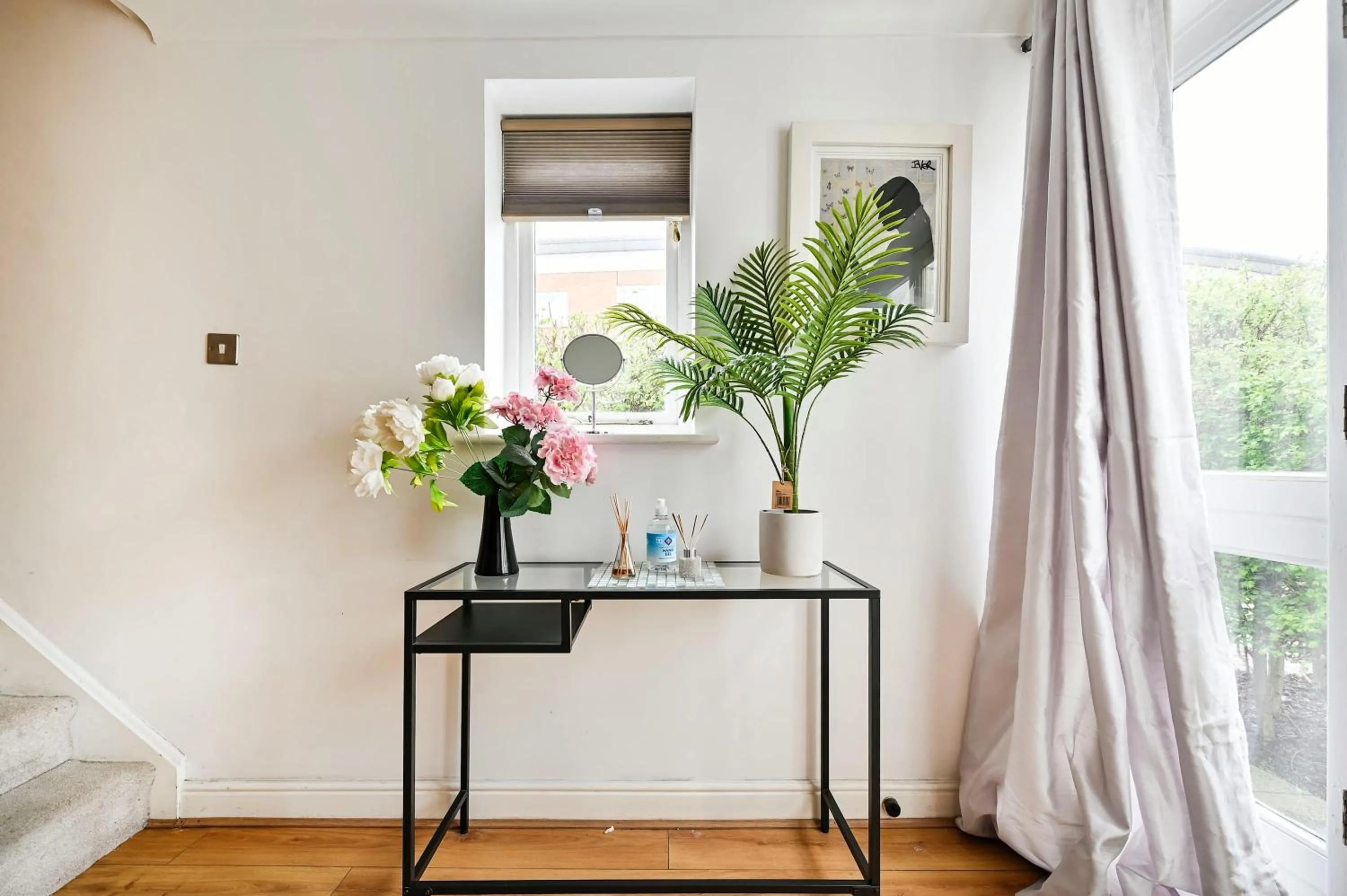 Facade/entrance in Destination London Docklands Riverside