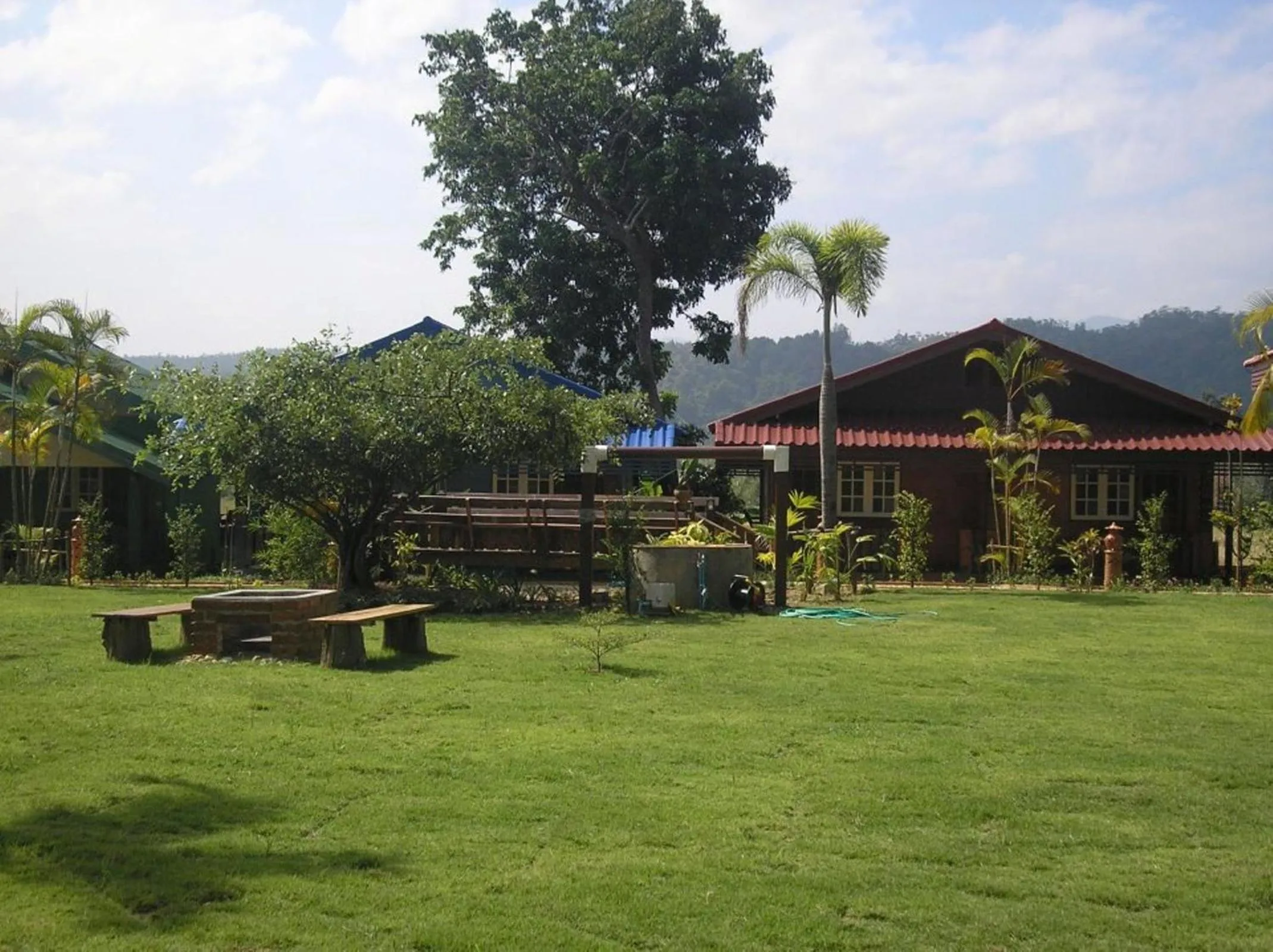 Property building in Tamarind Grand Resort Mae Sariang