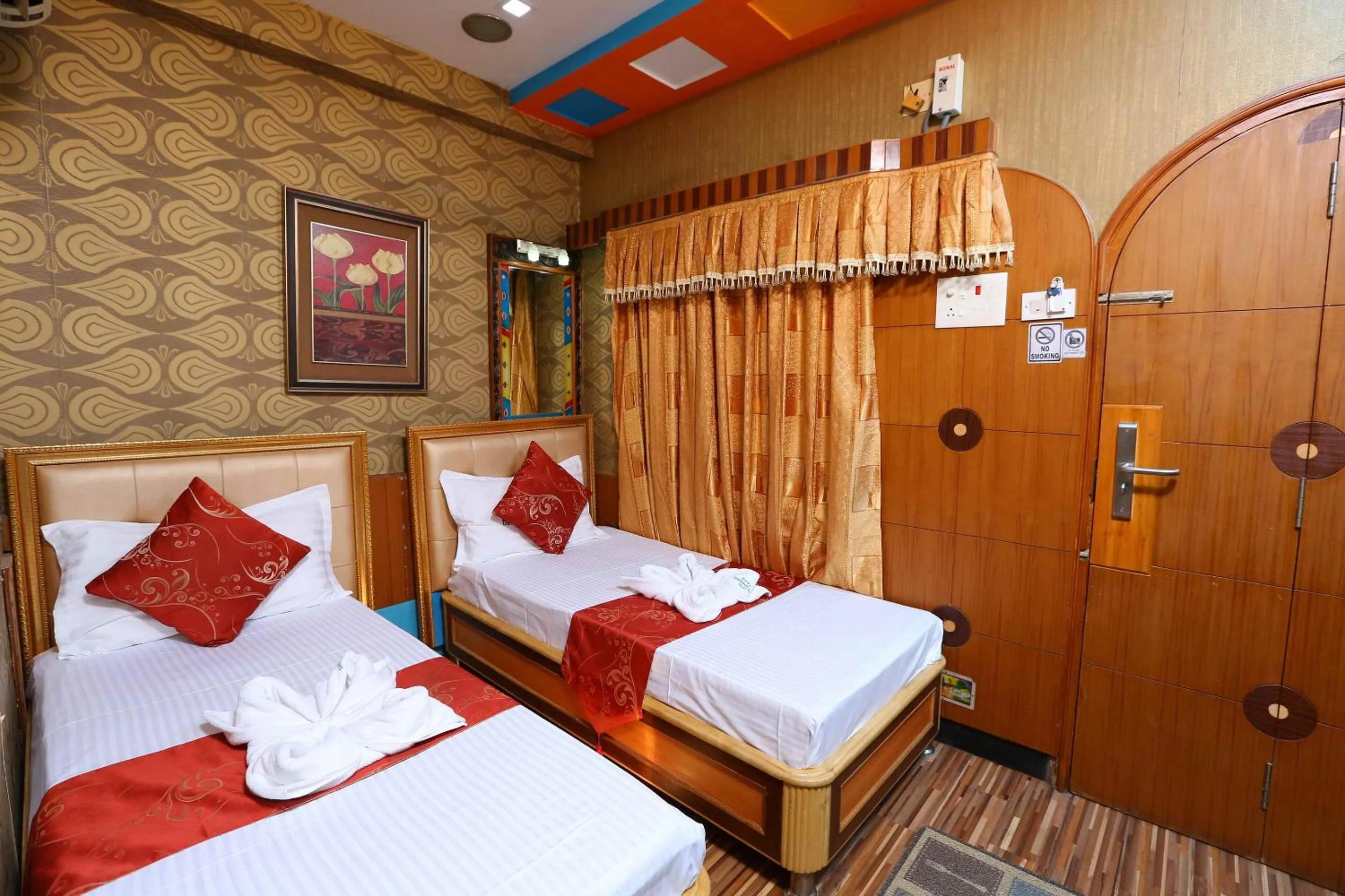 Bed in Hotel Shri Swarna's Palace - A Business Class Hotel