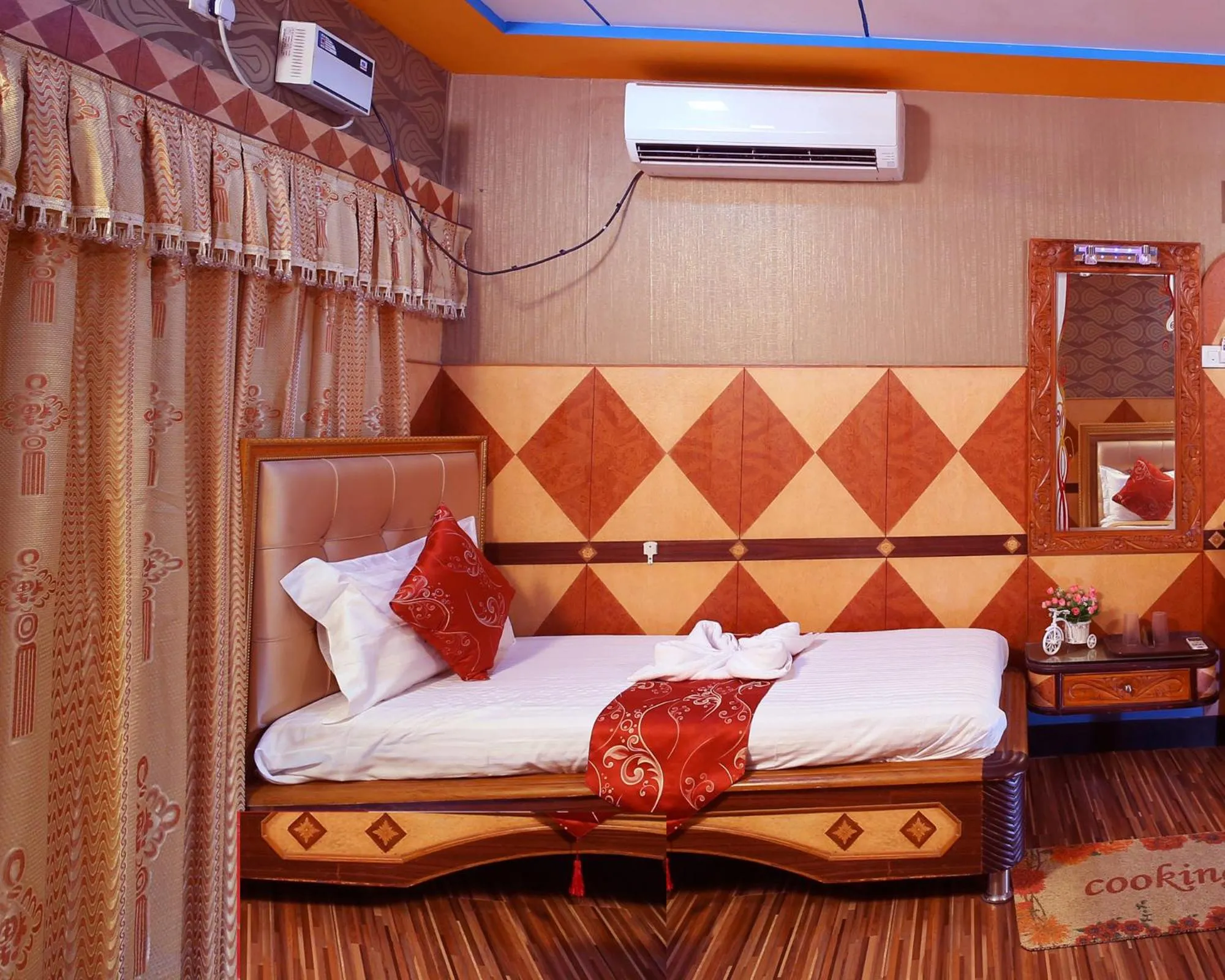 Bed in Hotel Shri Swarna's Palace - A Business Class Hotel