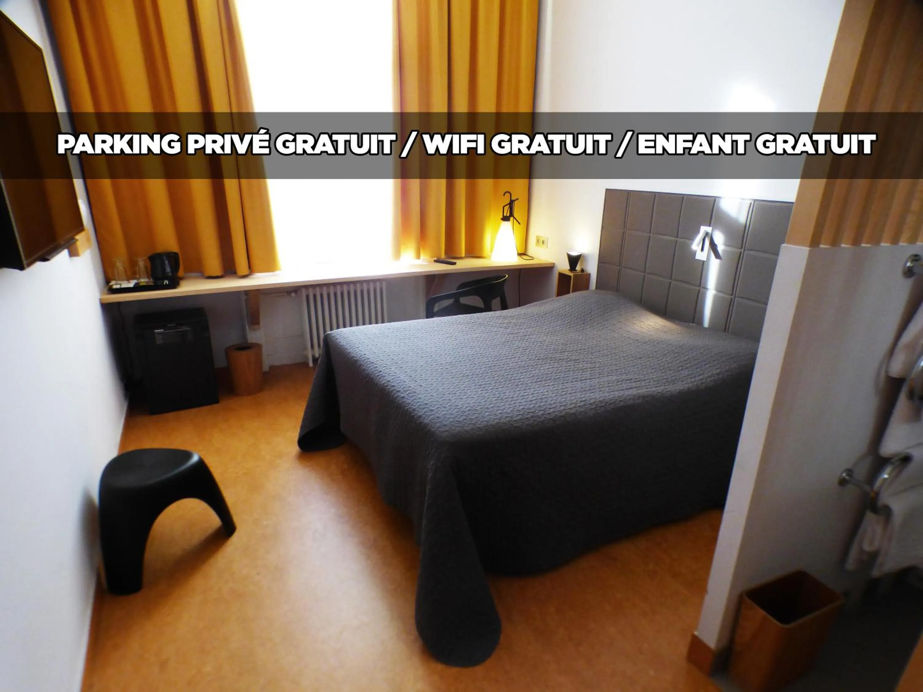 Photo of the whole room, Bed in Terminus du Forez Saint-Etienne Centre Gare Chateaucreux