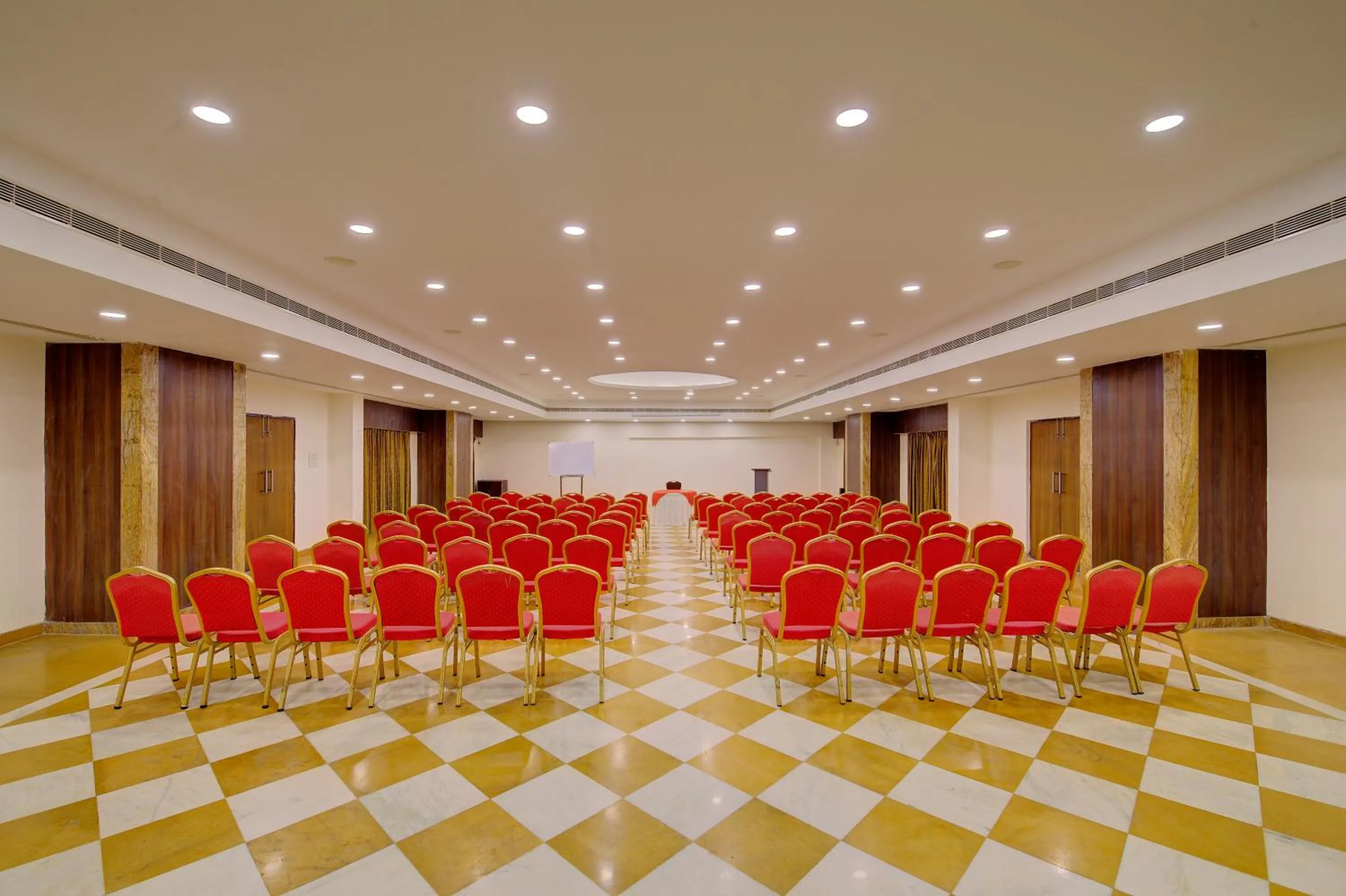 Business facilities in Khanvel Resort