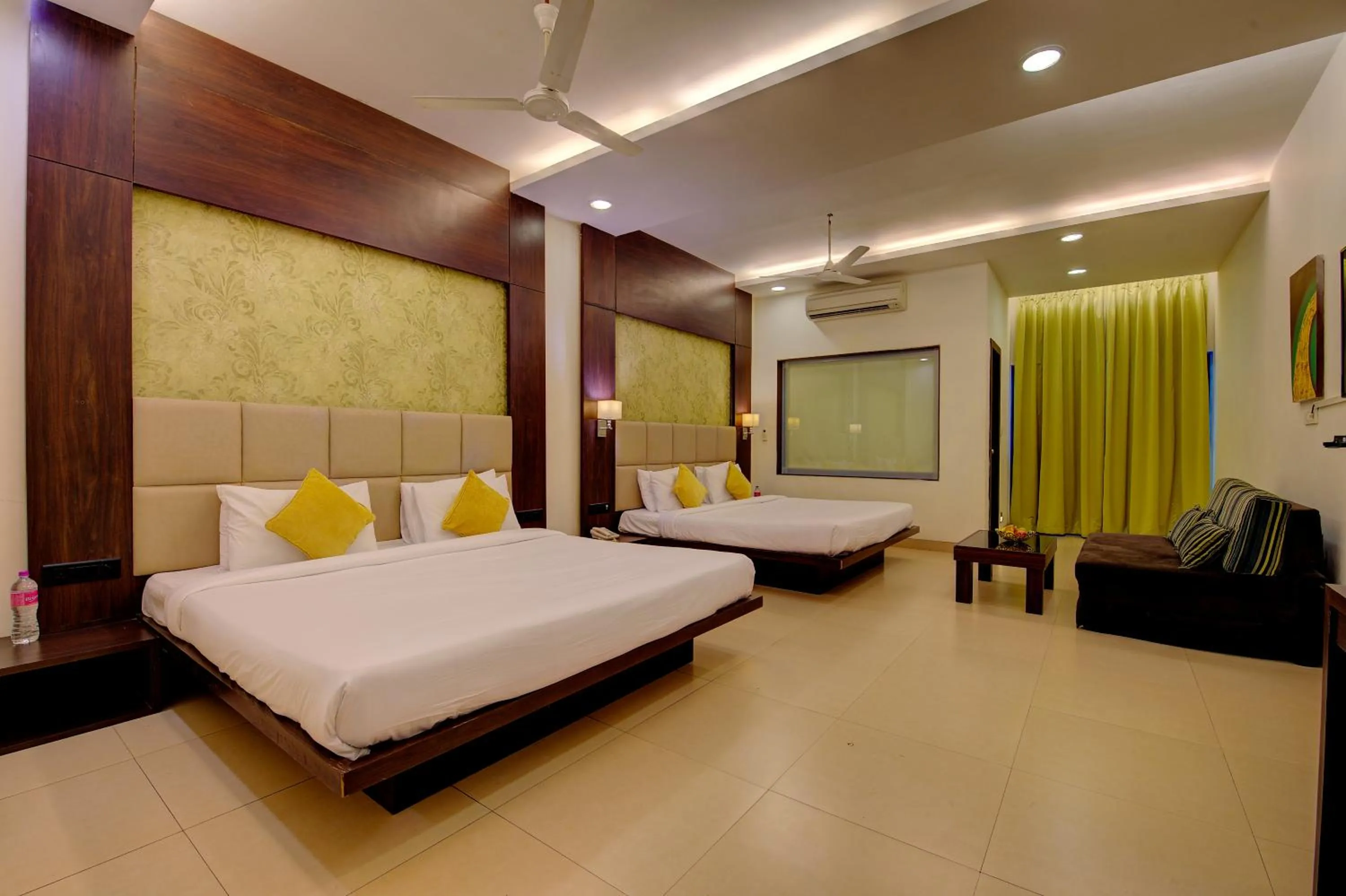 Bedroom, Bed in Khanvel Resort