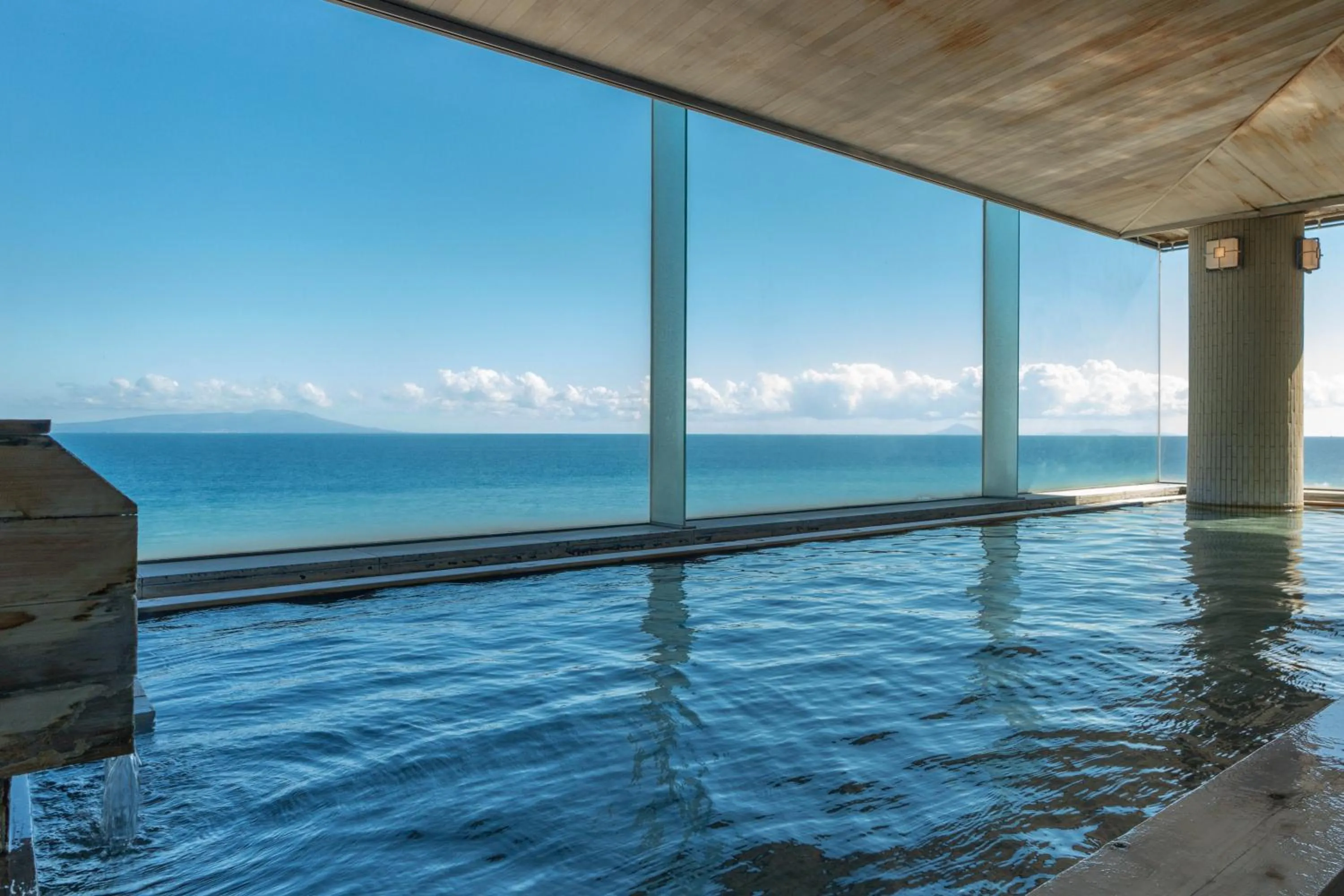 Hot Spring Bath in Atagawakan