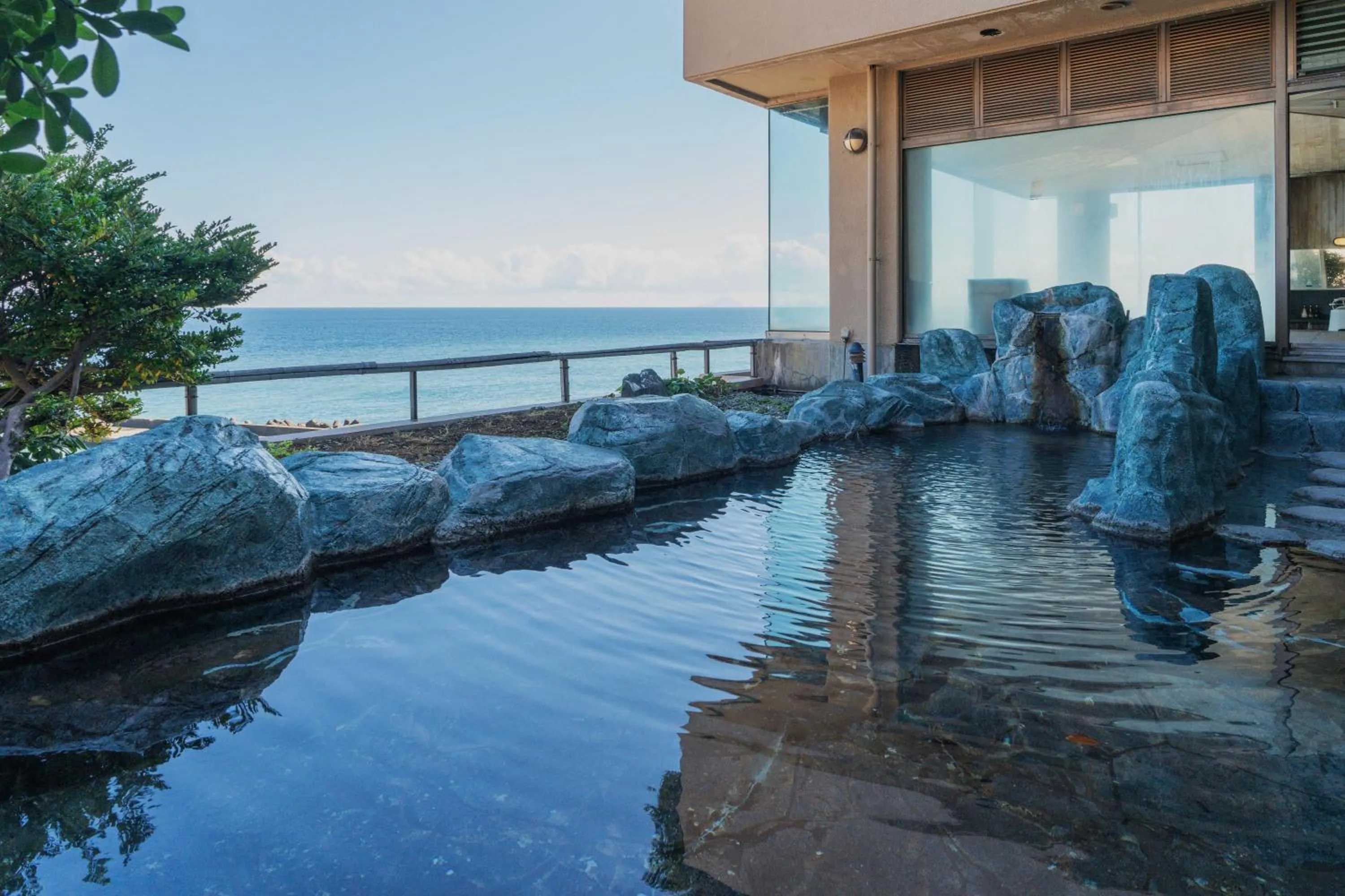 Hot Spring Bath in Atagawakan