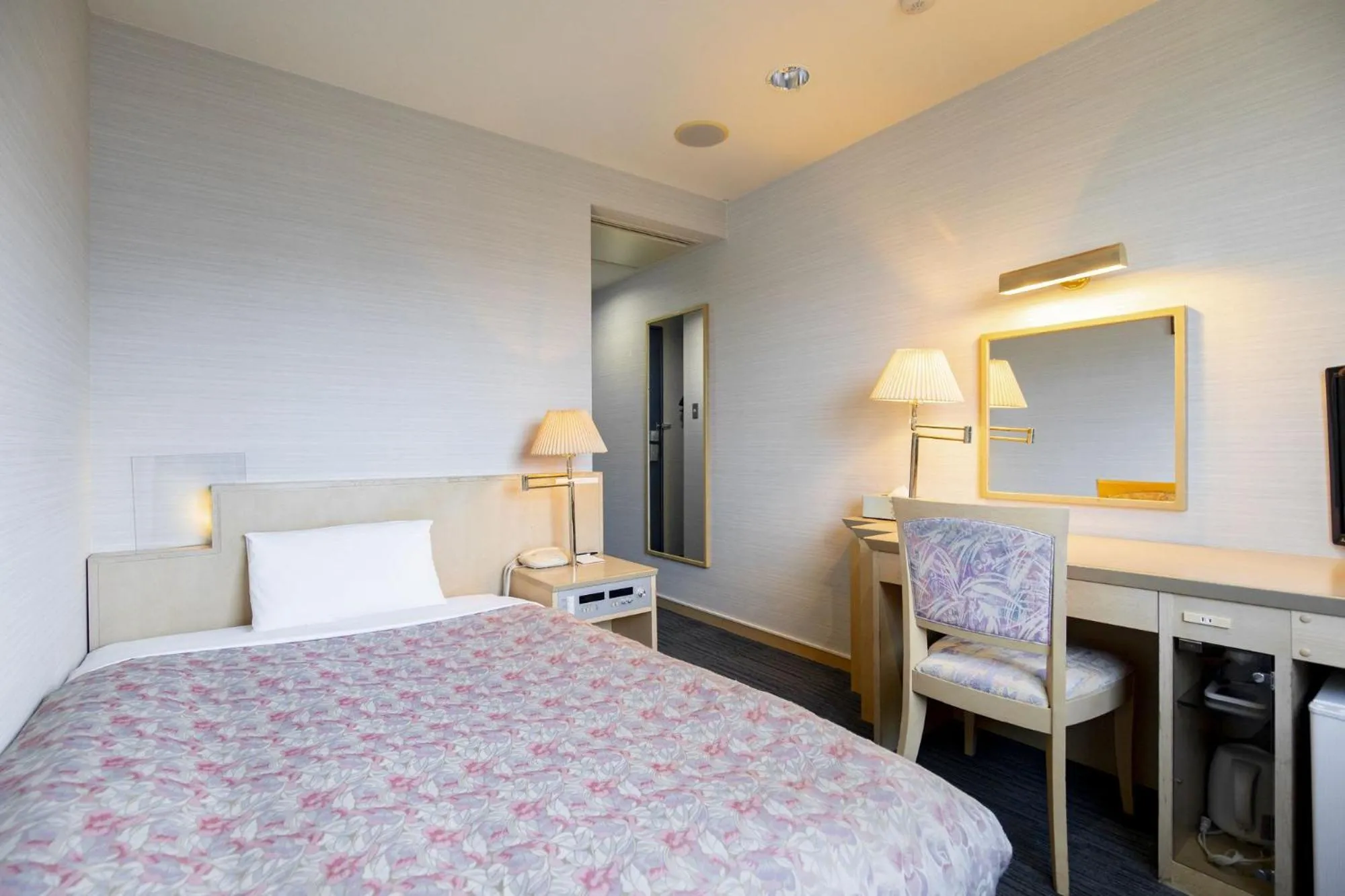 Bed in Kanazawa Central Hotel