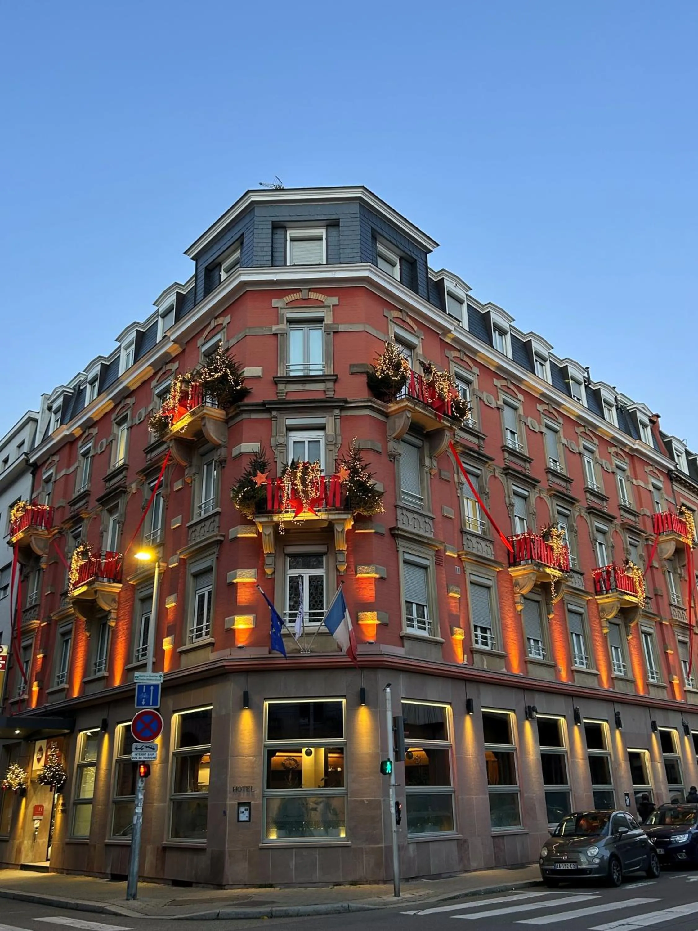 Facade/entrance in Best Western Plus Monopole Métropole