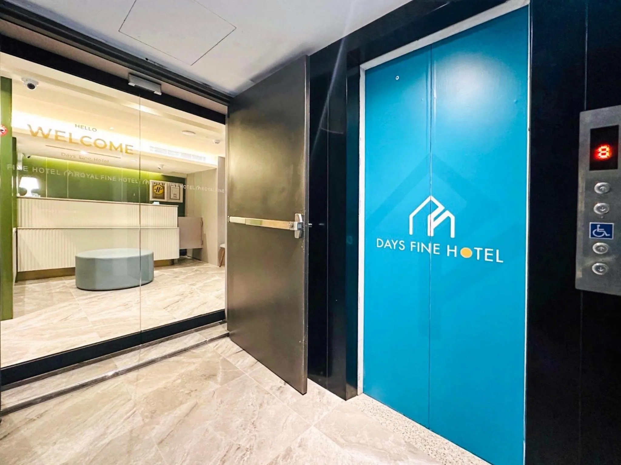 elevator in Red Residence Hotel