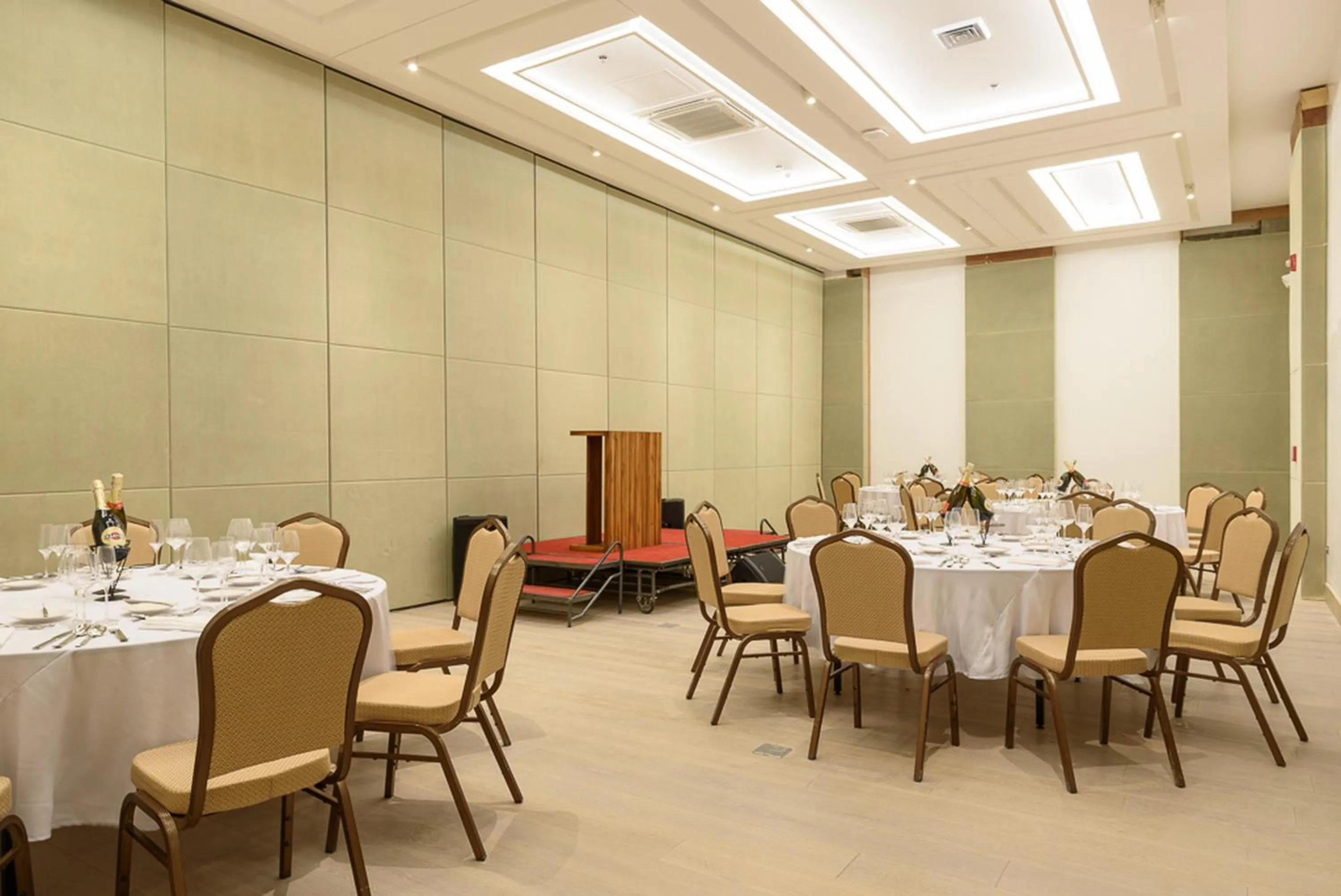 Business facilities in Aqua Boracay