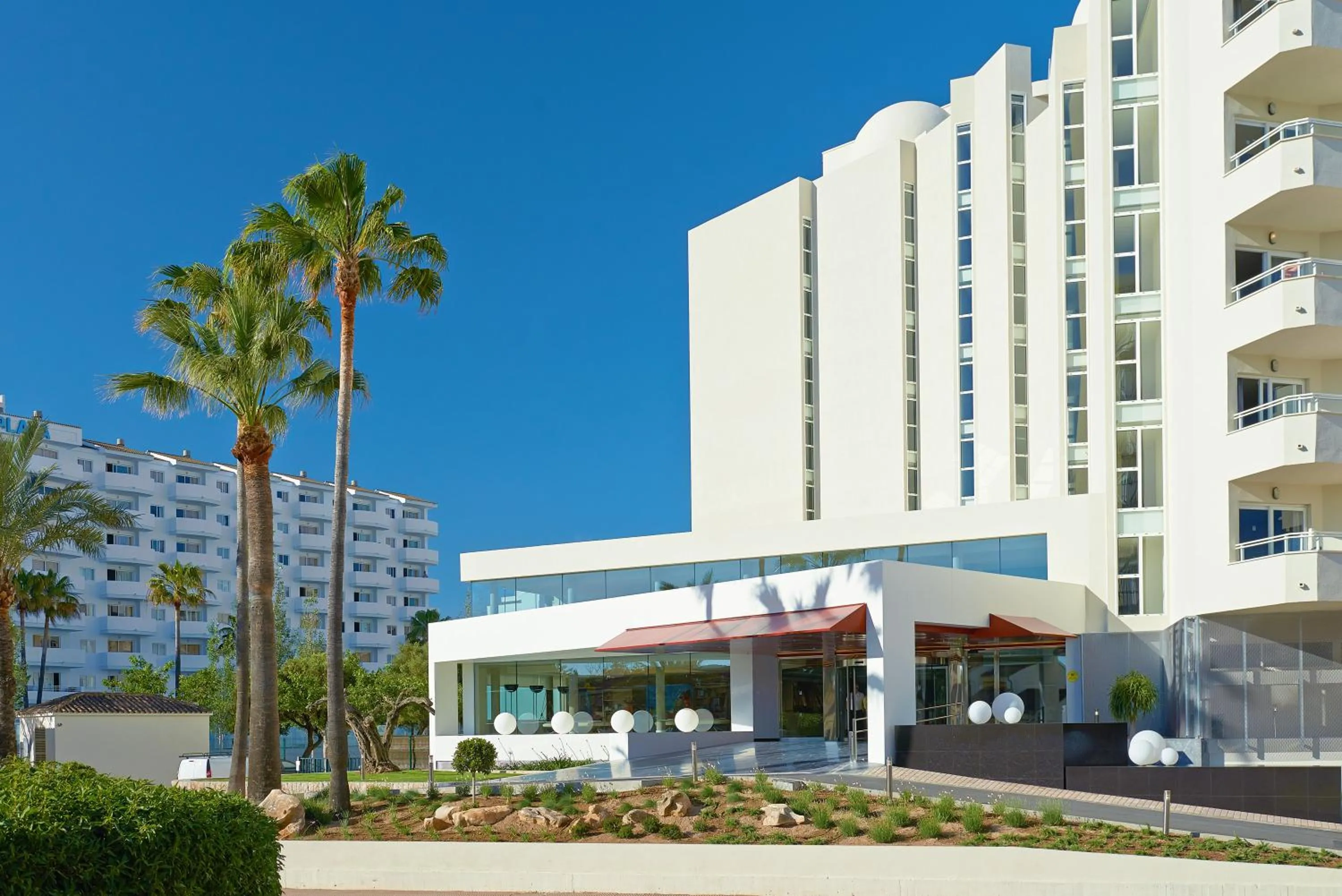 Property building in Hipotels Coma Gran