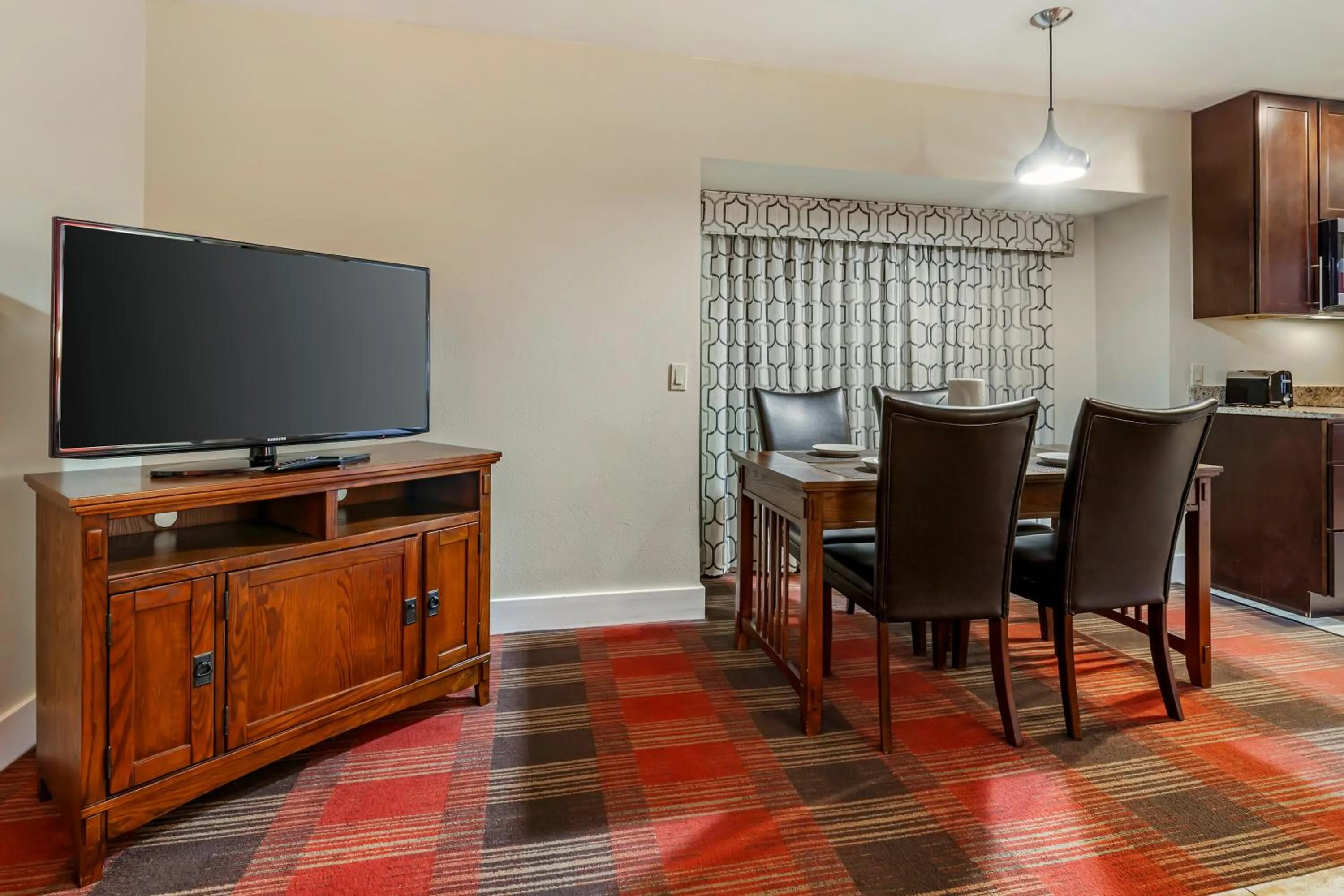 Living room in Polynesian Hotel & Suites