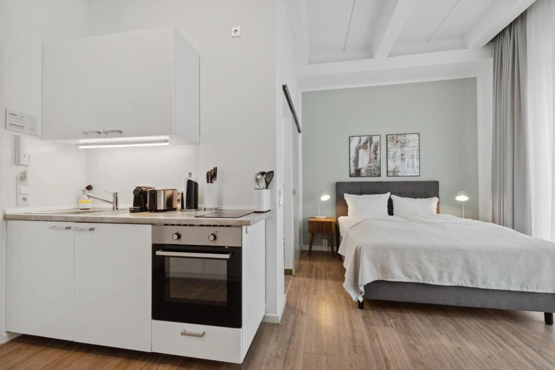 Bed in Limehome Munich Fritz-Erler Str