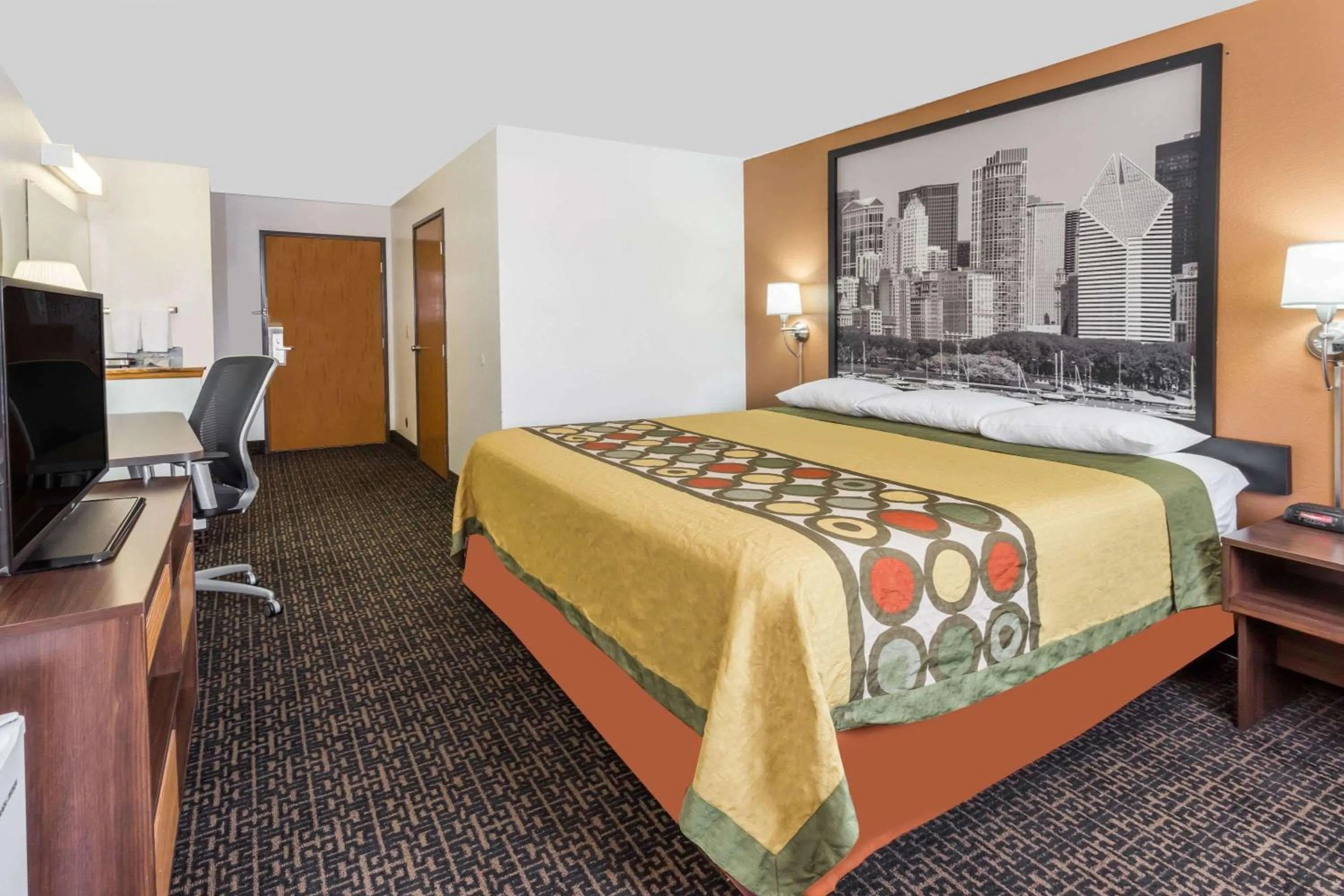 Toilet in Super 8 by Wyndham Dixon