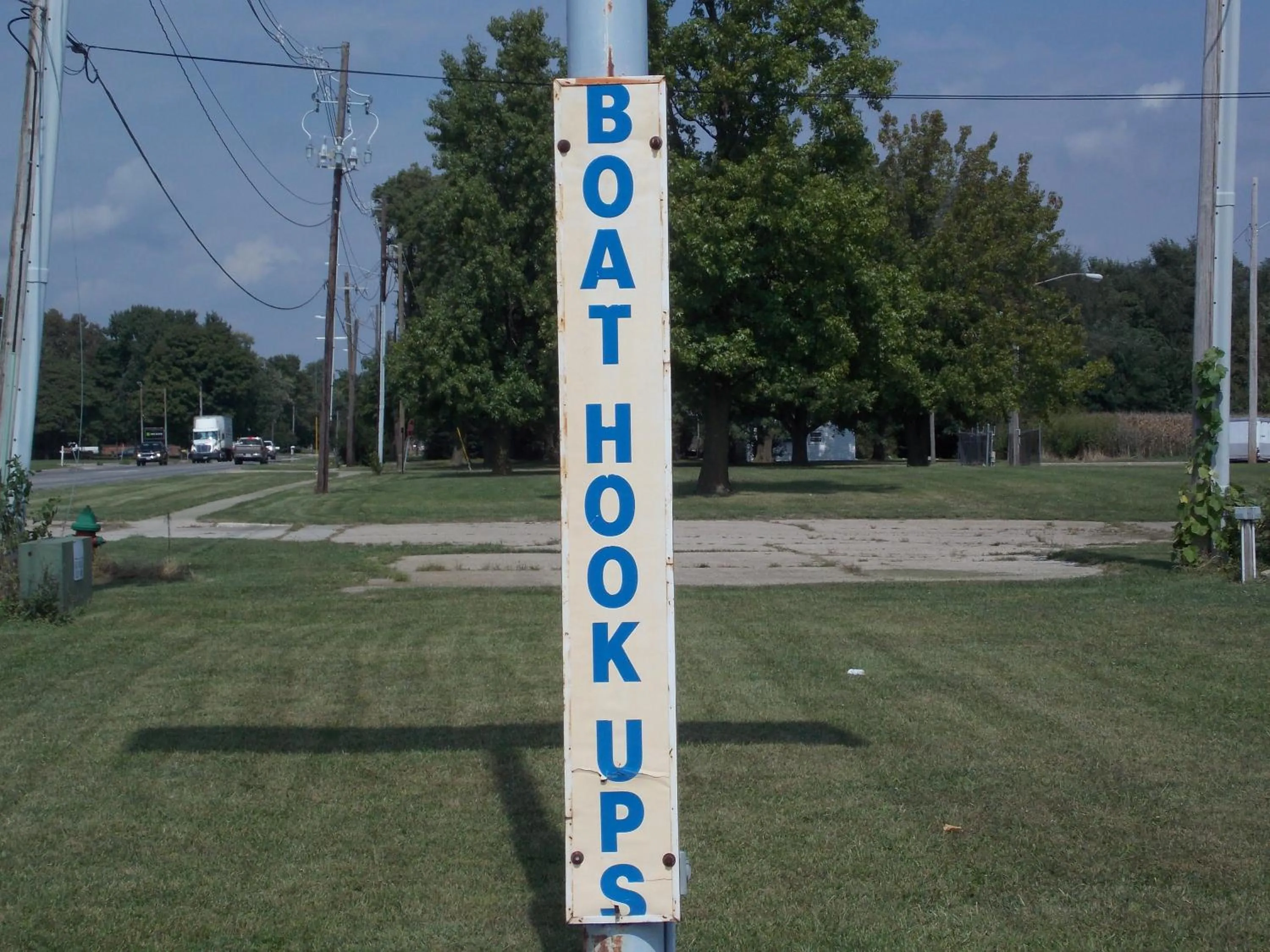 Property logo or sign in Gateway Inn