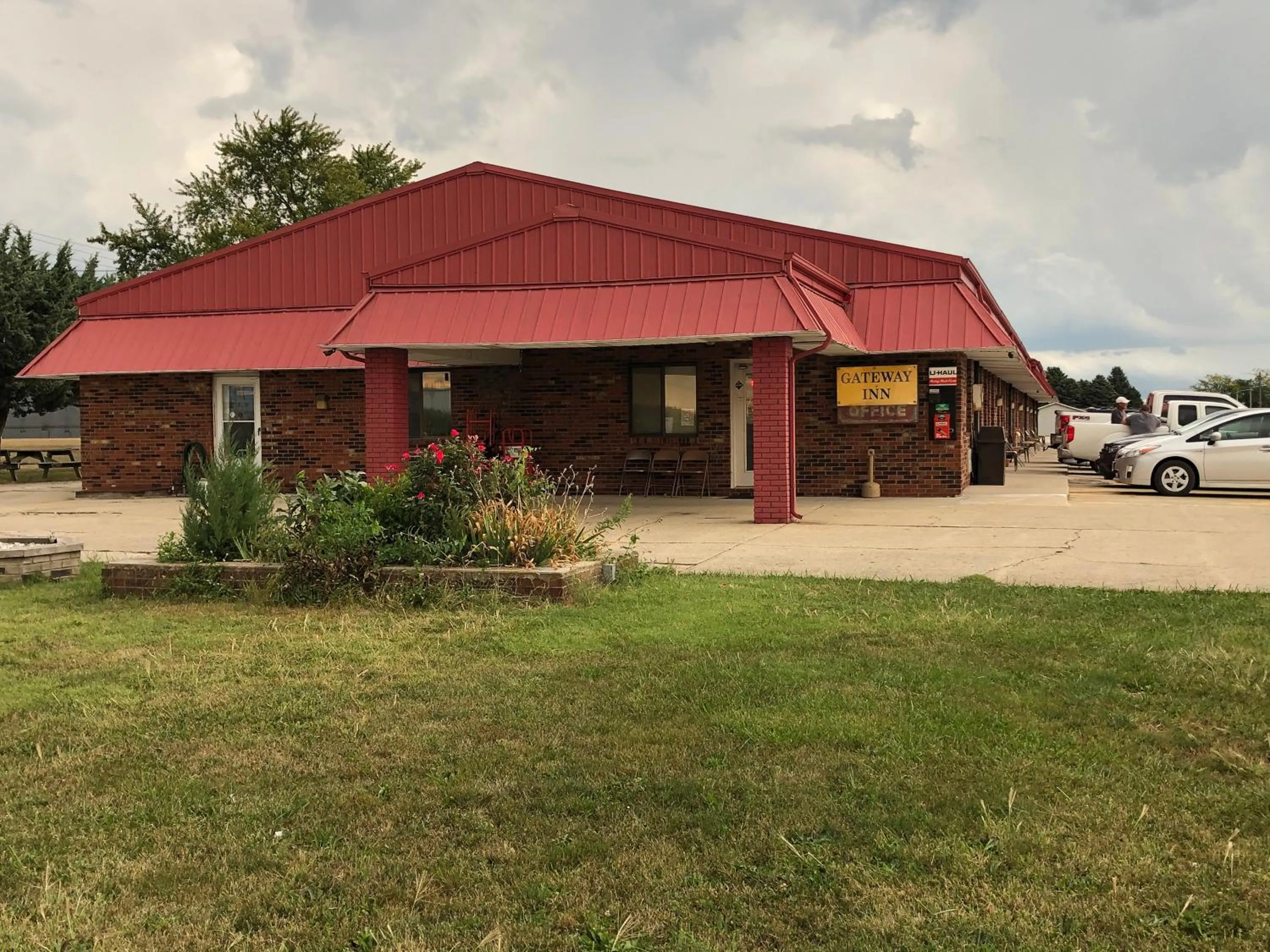 Property building in Gateway Inn