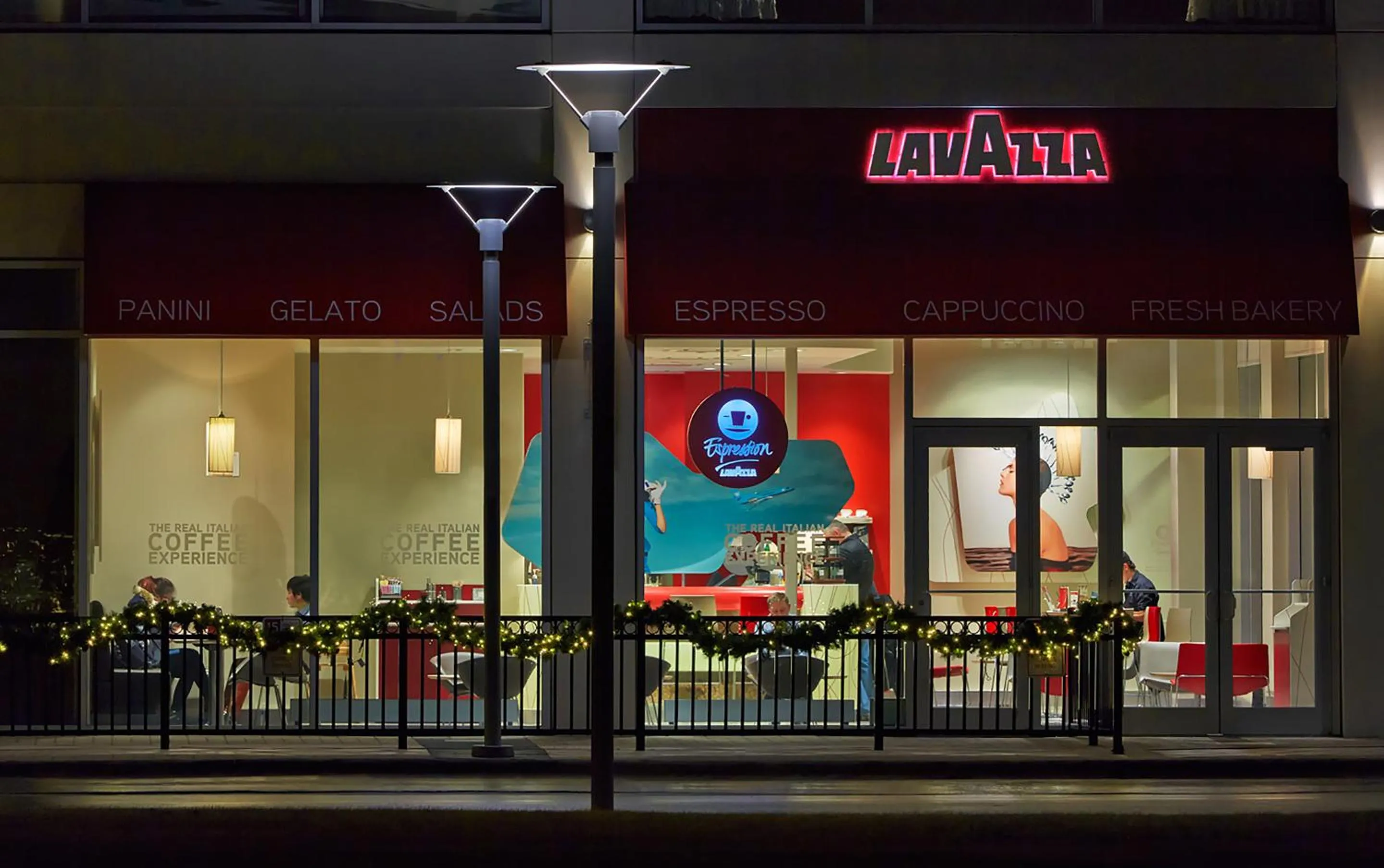 Restaurant/places to eat in Hotel Arista