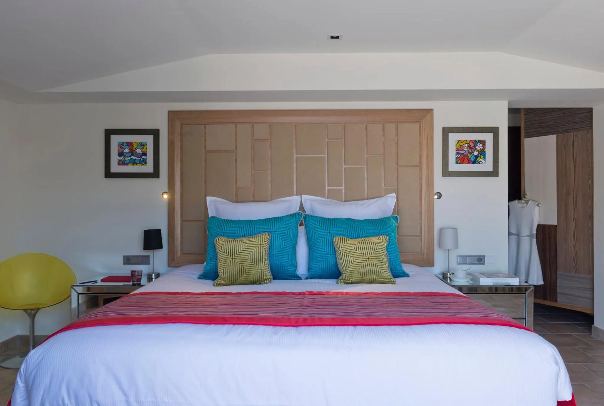 Photo of the whole room, Bed in Tiara Miramar Beach Resort