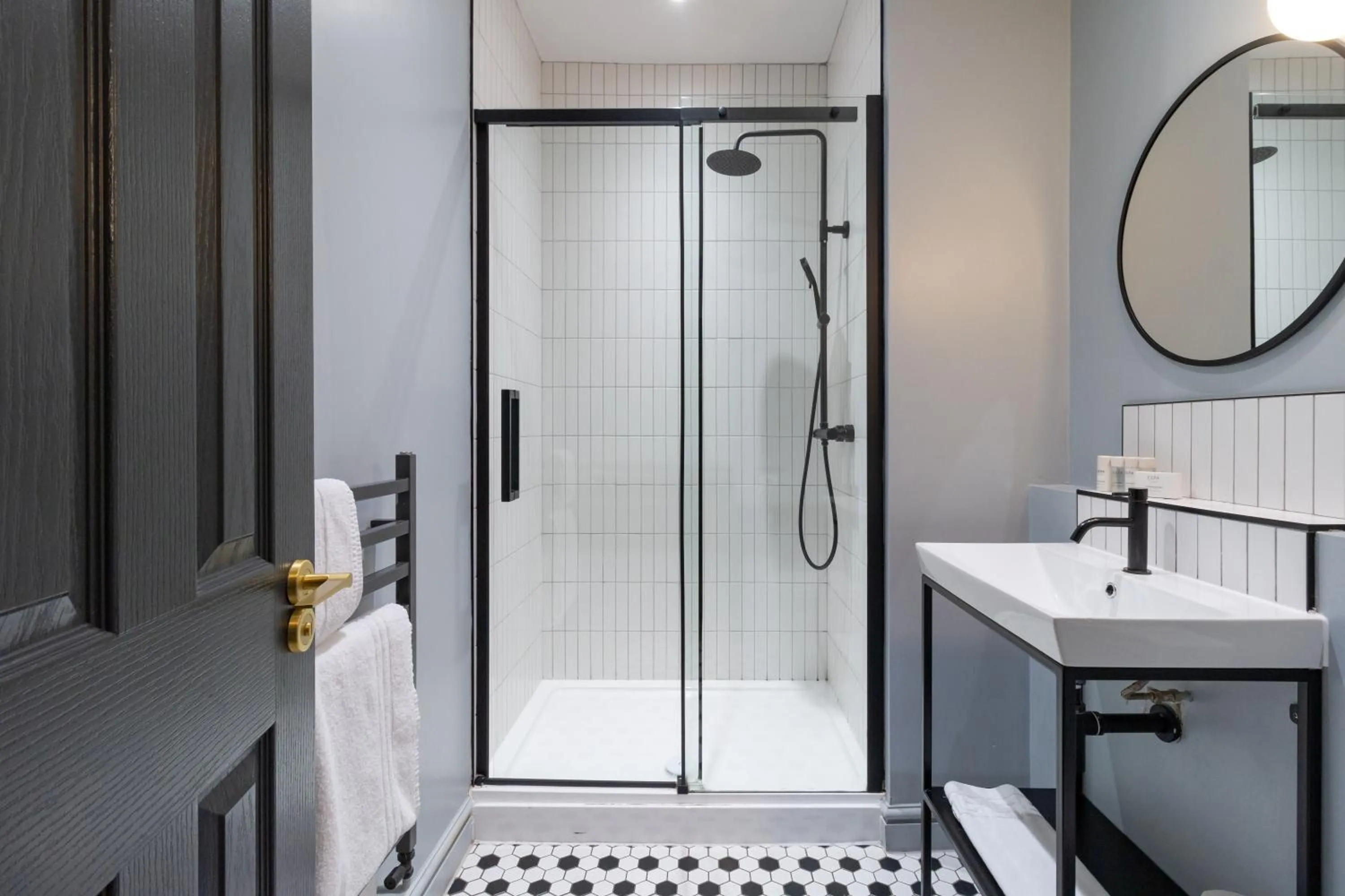 Shower in Hy Lytham St Anne's