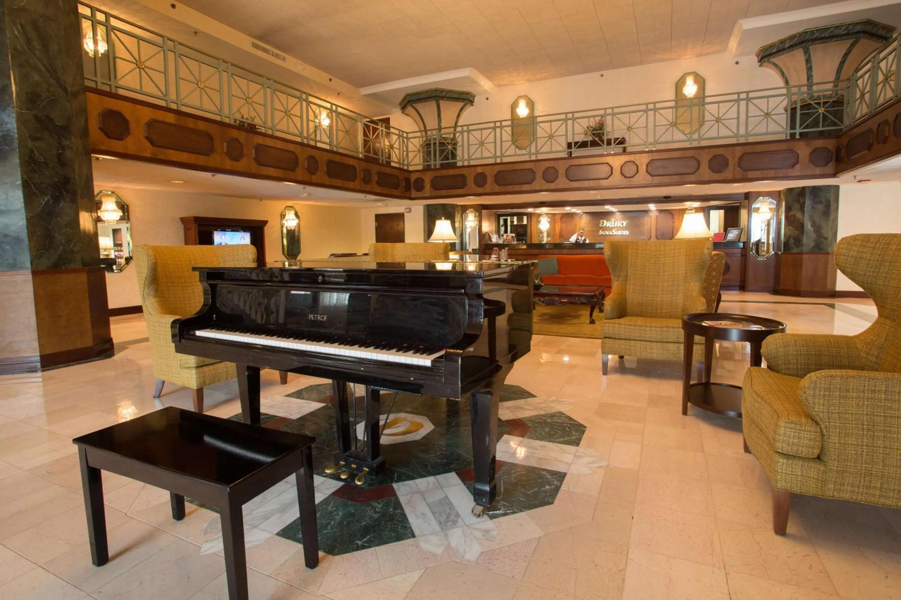 Lobby or reception in Pear Tree Inn St Louis Convention Center