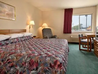 Photo of the whole room in Econo Lodge