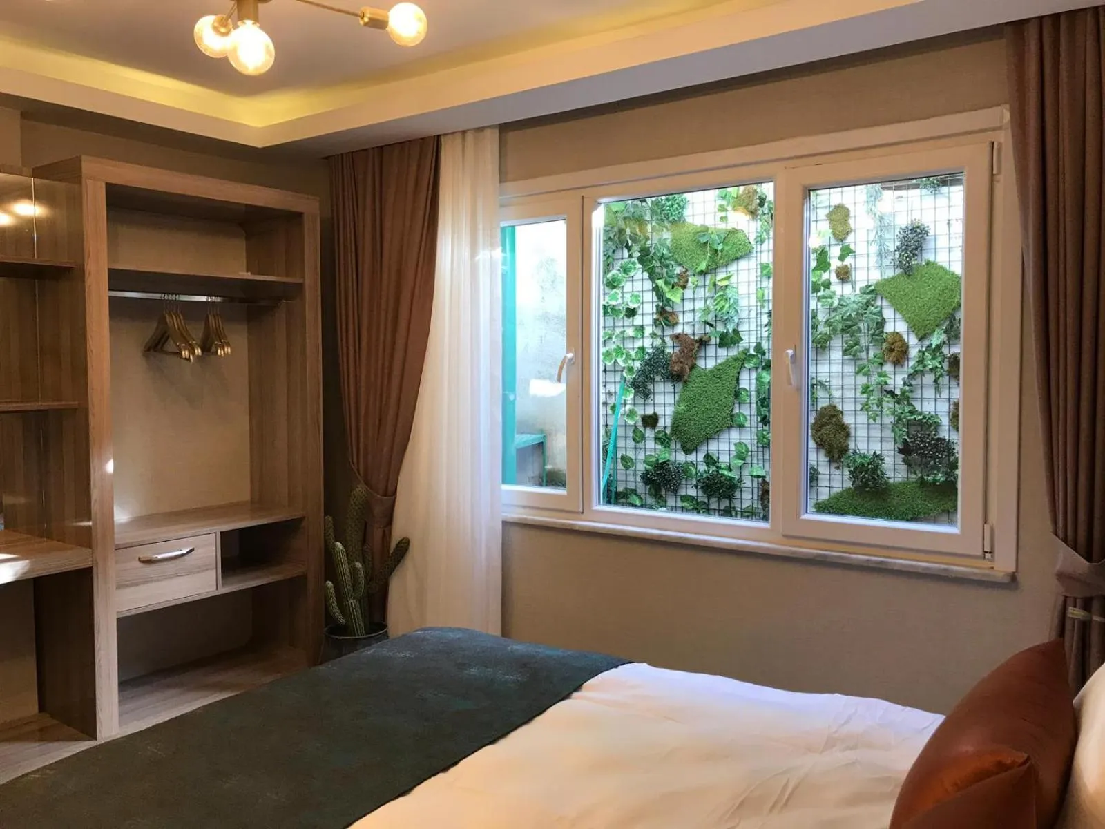 Photo of the whole room, Bed in Nika otel & cafe