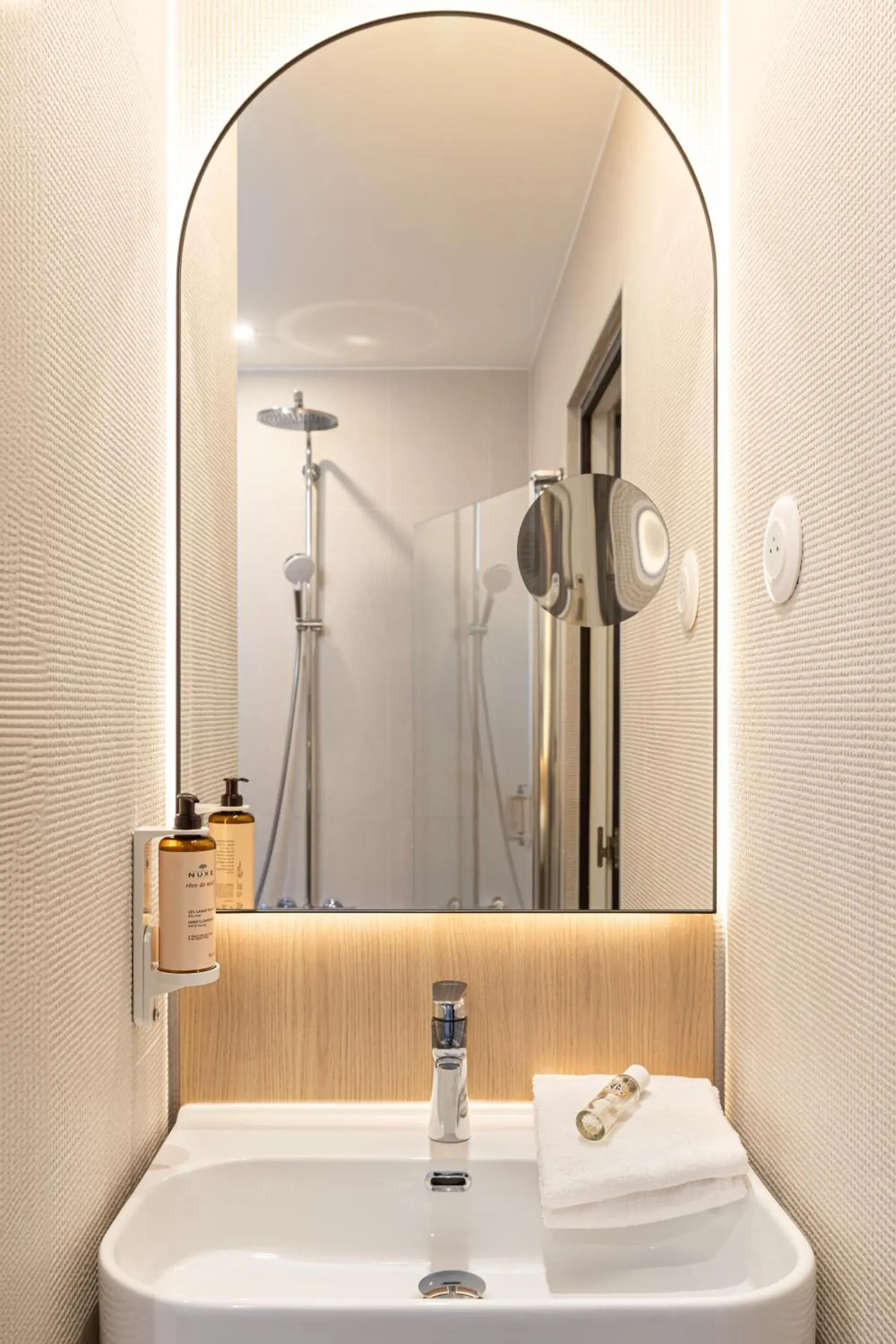 Double or Twin Room in Albert 1er Double or Twin Room in Albert 1er