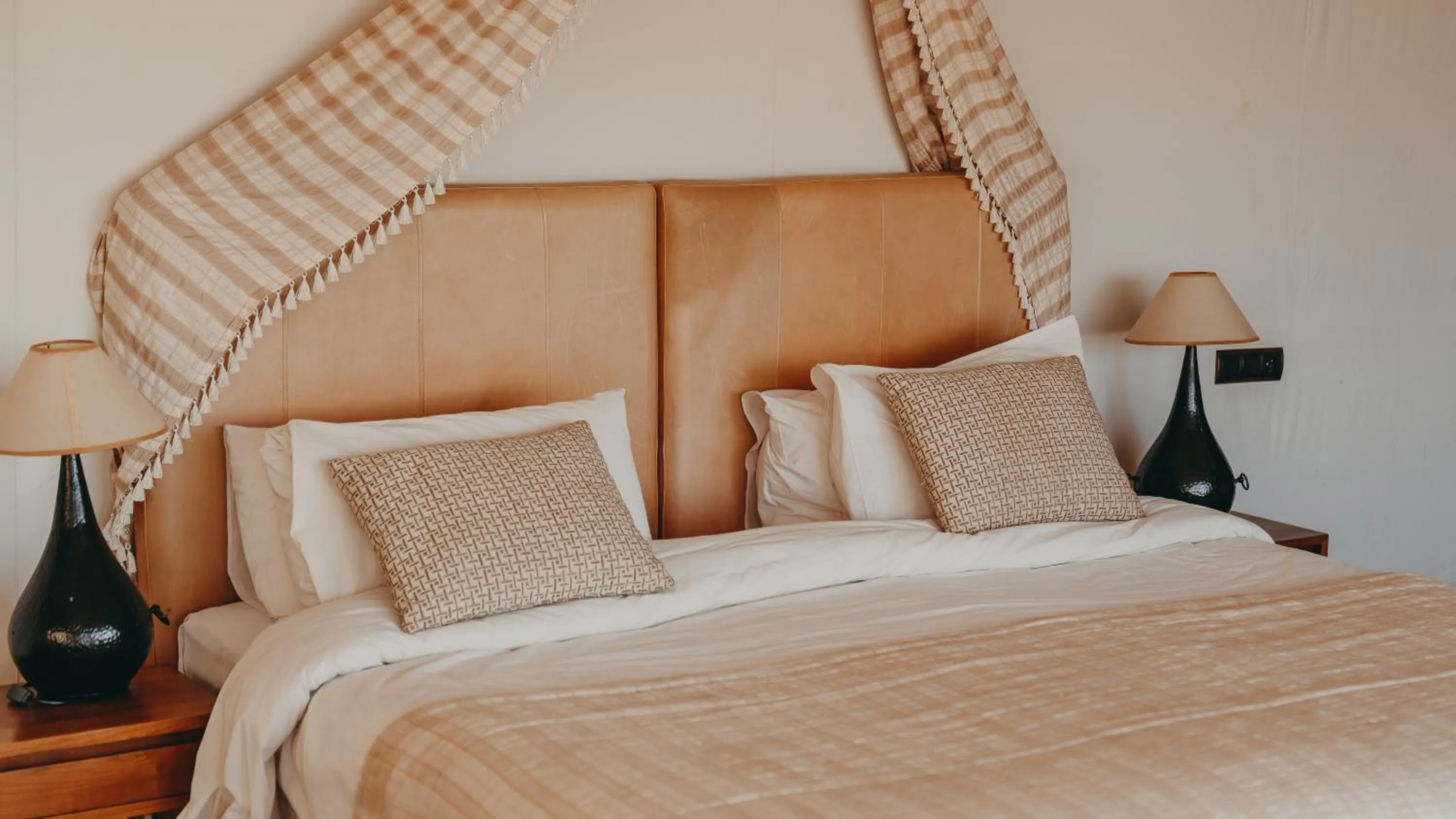 Bed in The White Camel Camp - Agafay Desert Activities