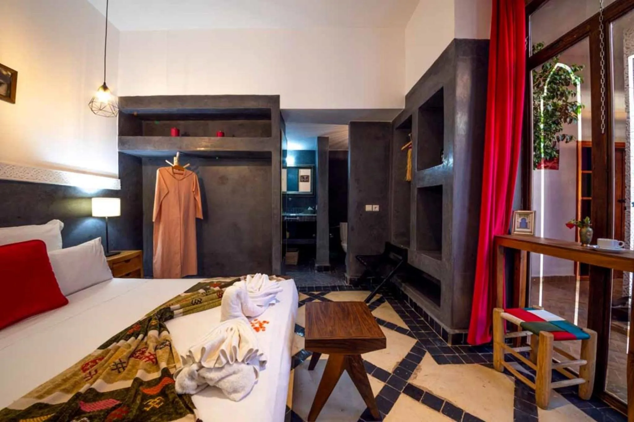 Photo of the whole room, Bed in Riad Ambre et Jasmin
