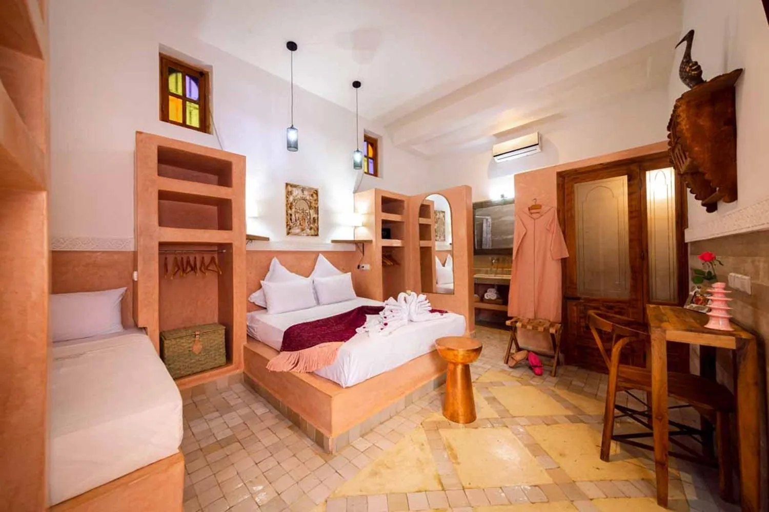 Photo of the whole room, Bed in Riad Ambre et Jasmin