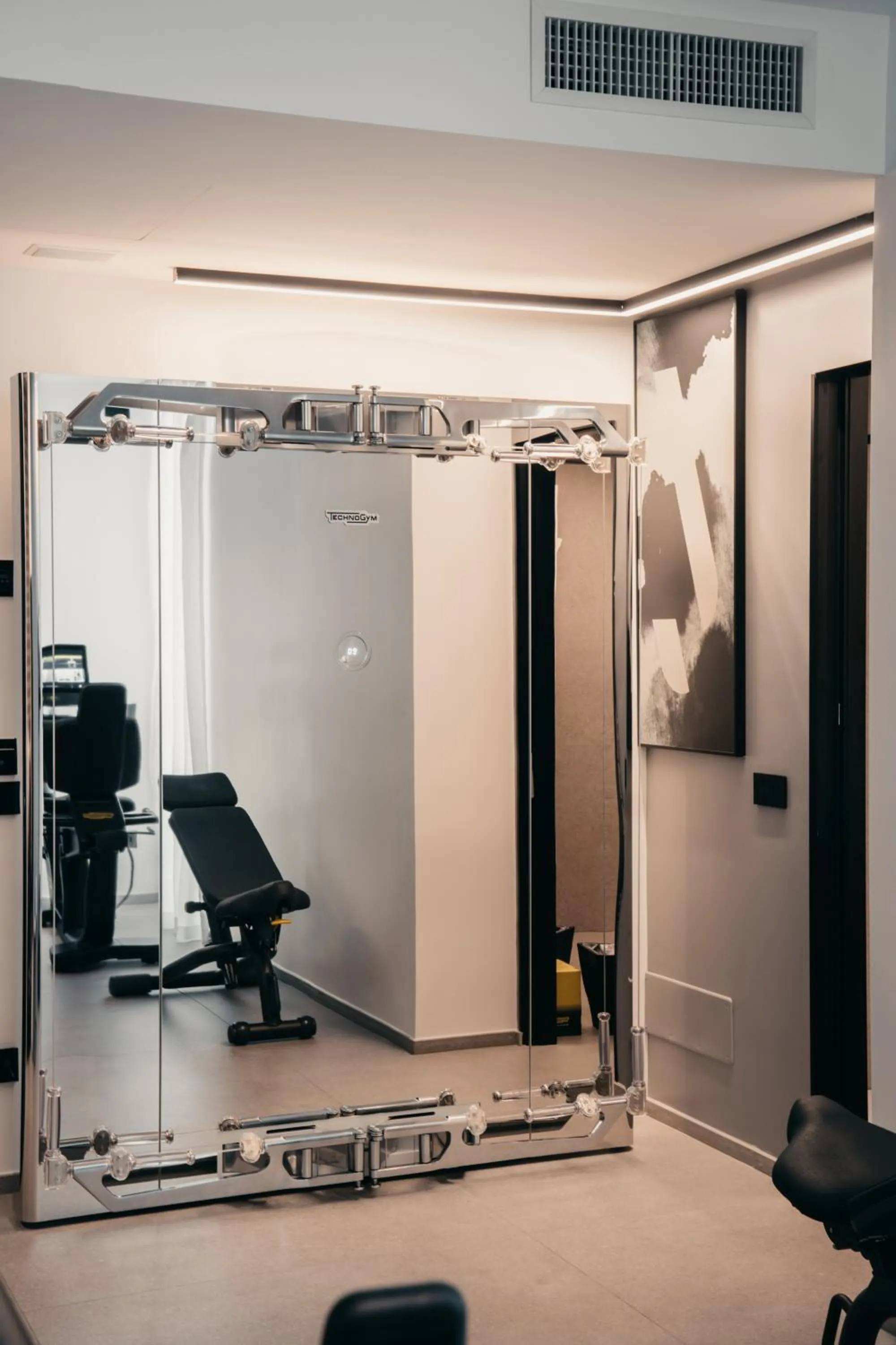 Fitness centre/facilities in J44 Lifestyle Hotel