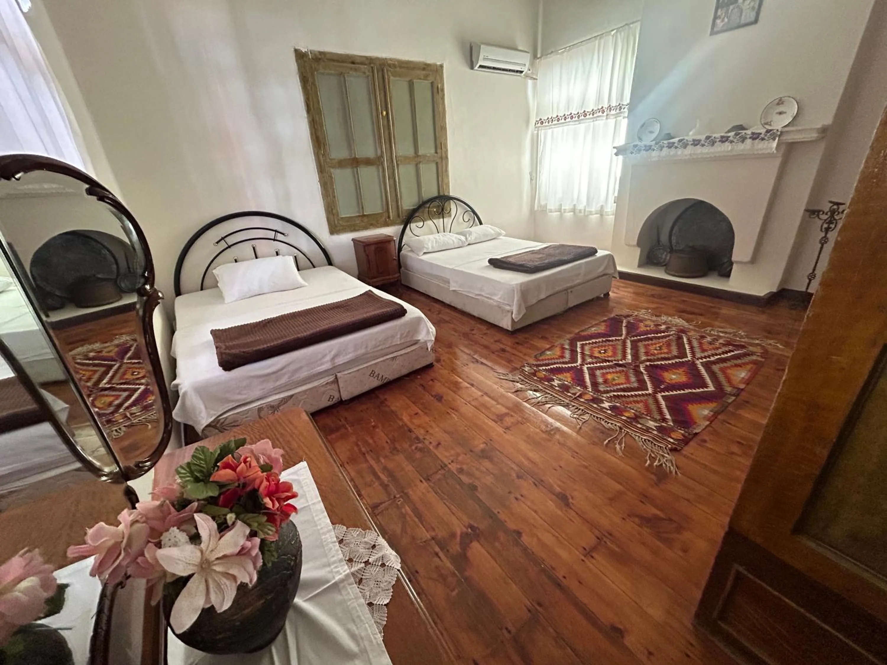 Bed in Bayraktar Konağı City Center