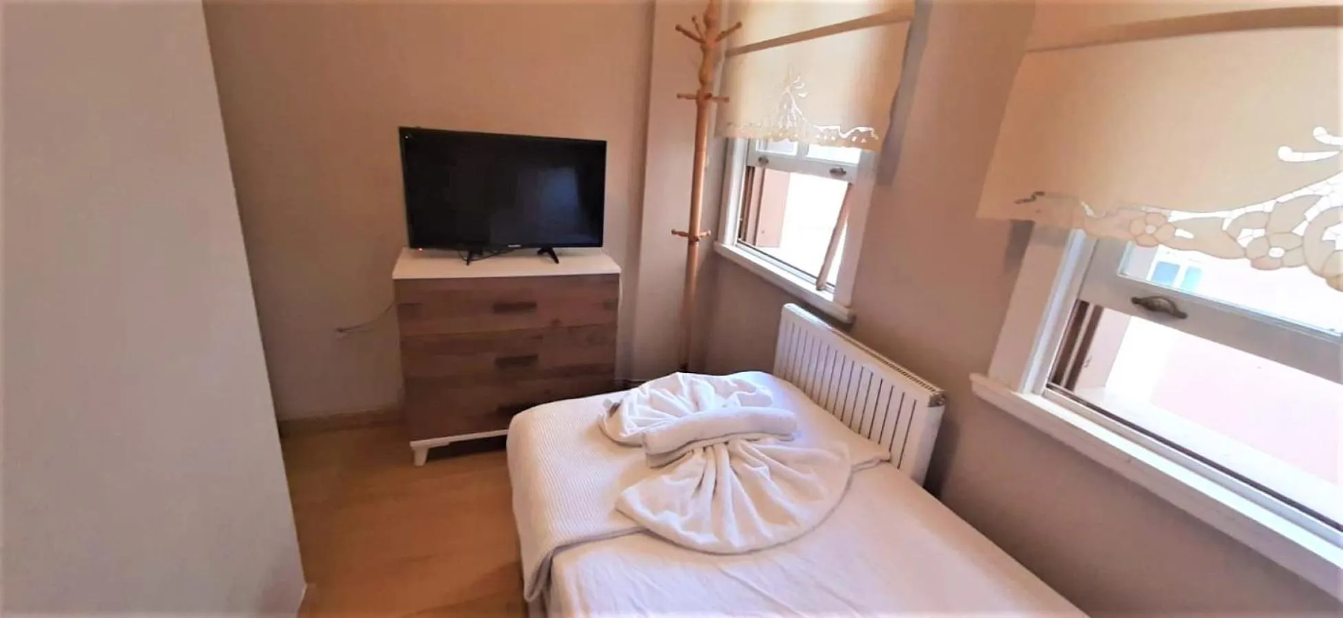 Bed in valide-maide hotel