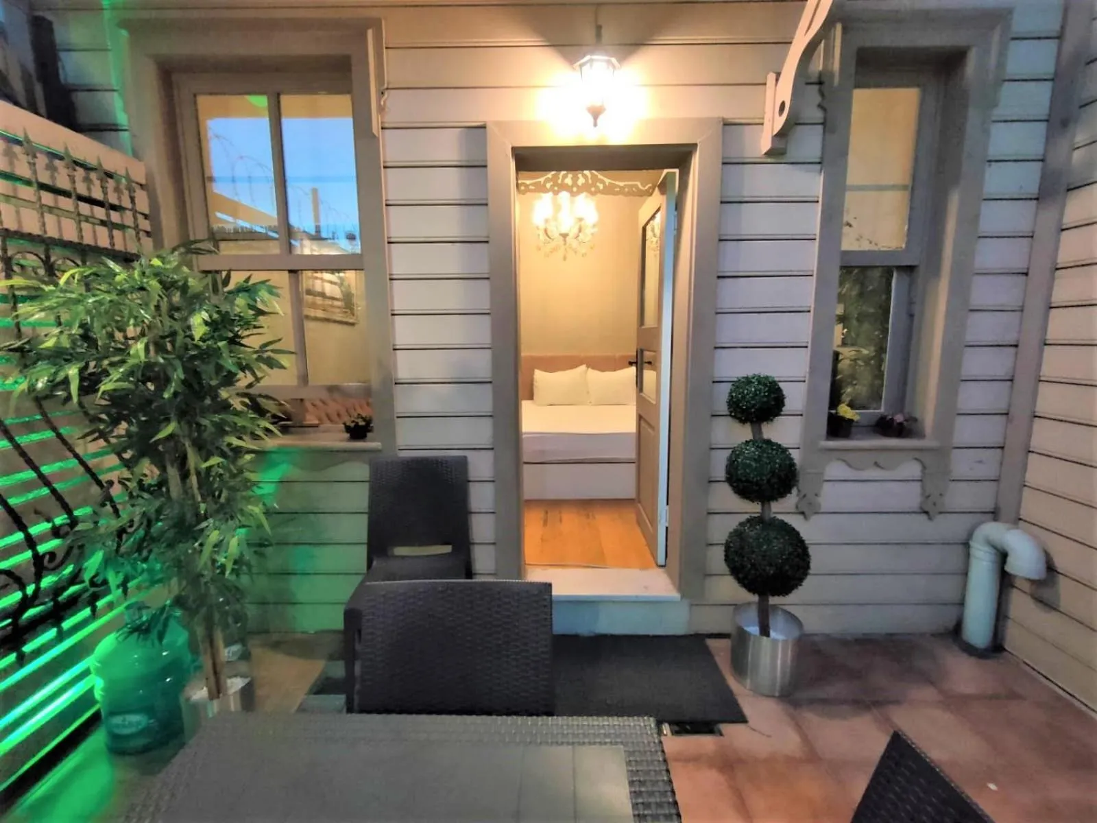 Seating area in valide-maide hotel