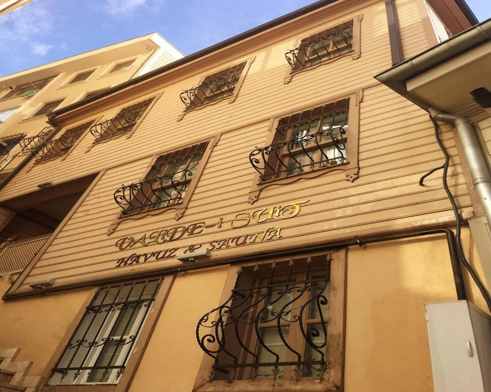 Property building in valide-maide hotel