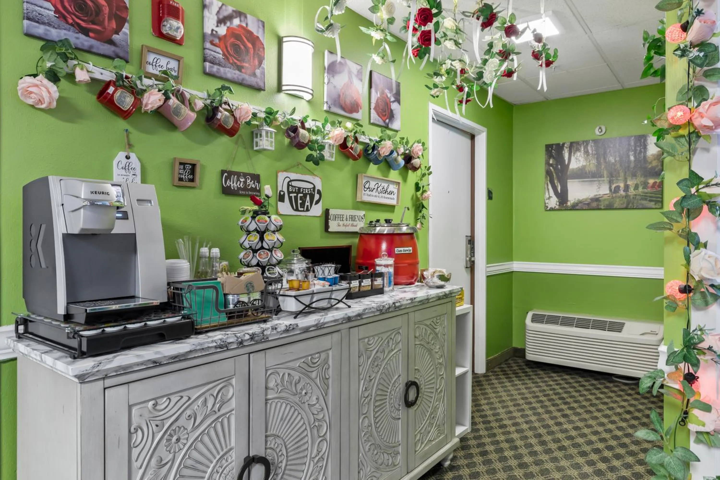 Lobby or reception in Mill Creek Hotel