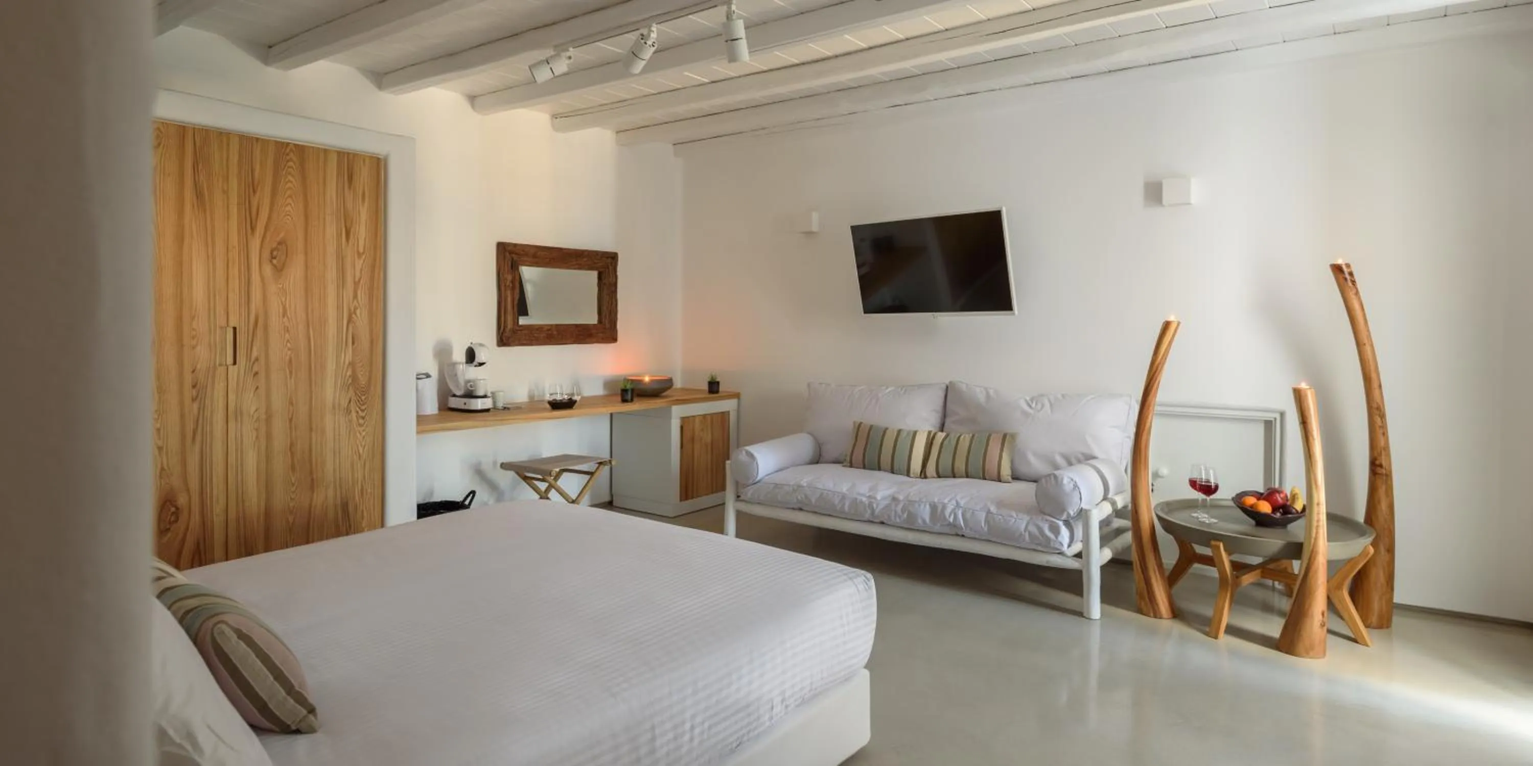 TV and multimedia, Bed in The Summit of Mykonos