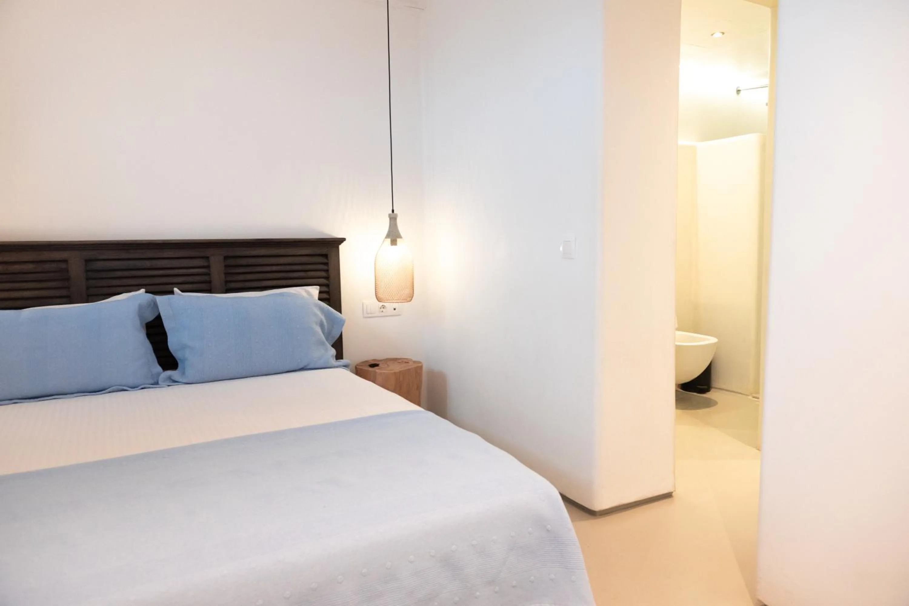 Bedroom, Bed in The Summit of Mykonos