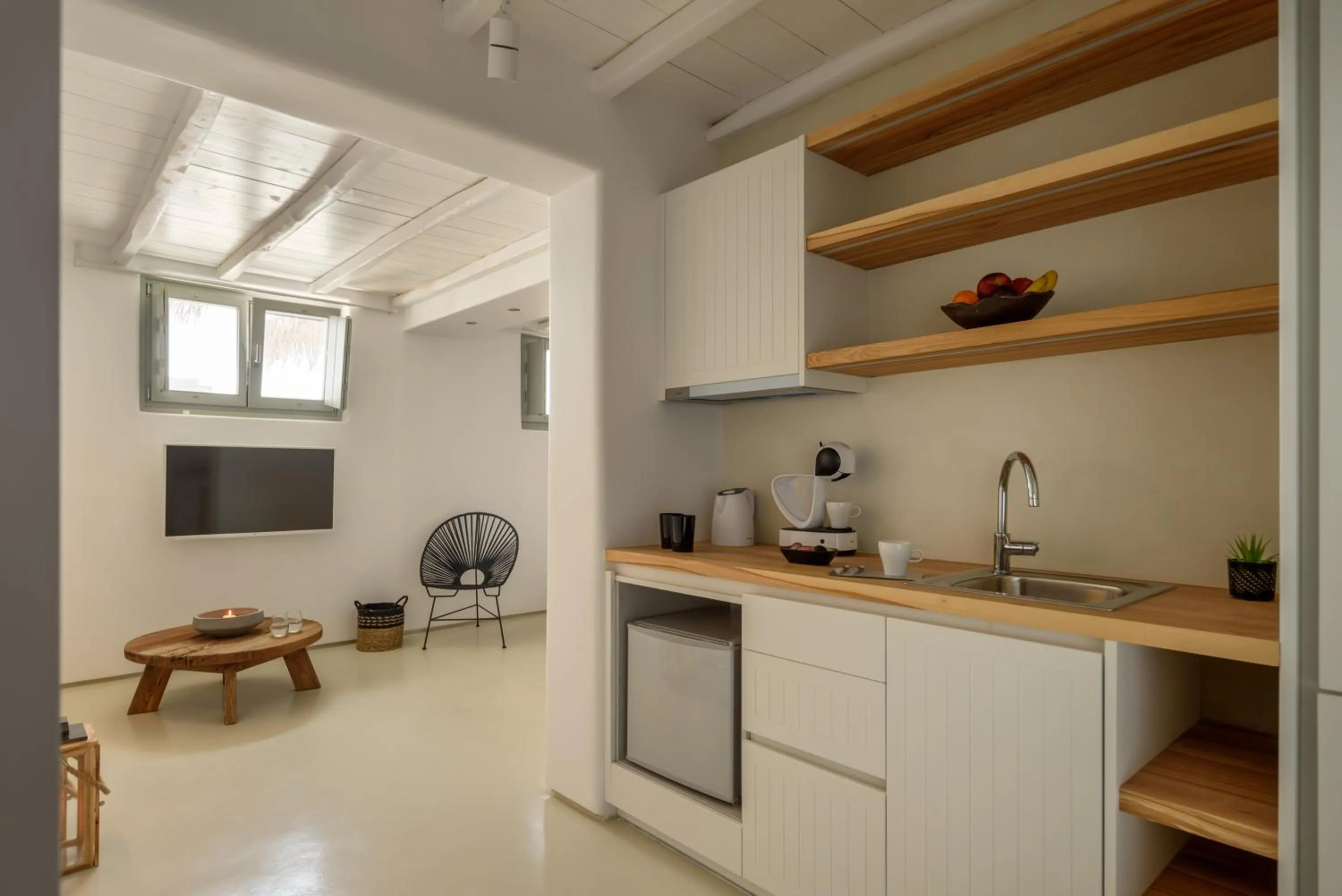 Kitchen or kitchenette in The Summit of Mykonos