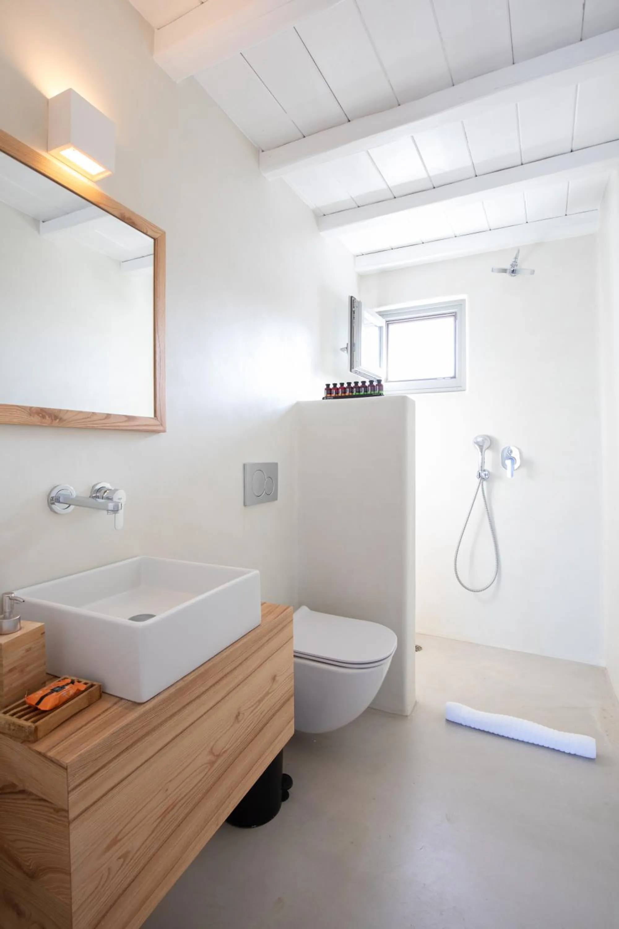 Shower in The Summit of Mykonos