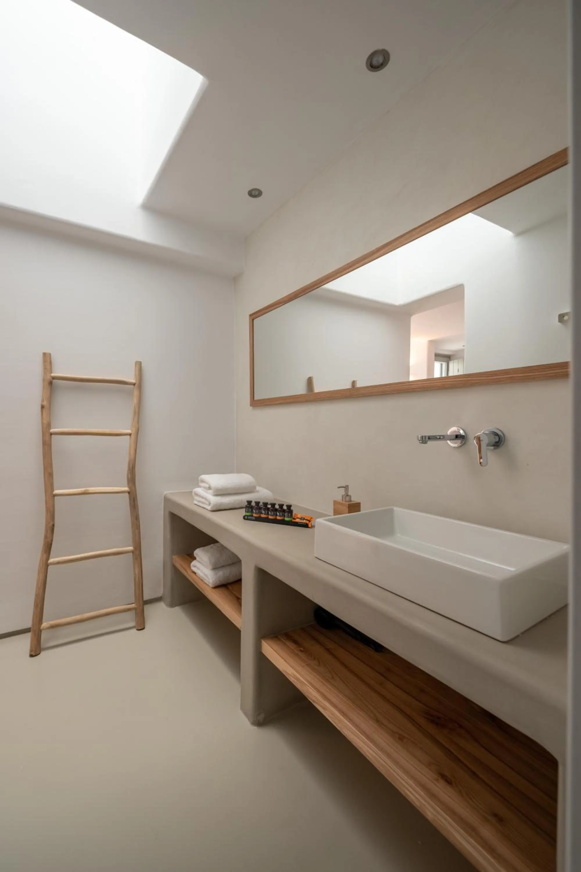 Day in The Summit of Mykonos