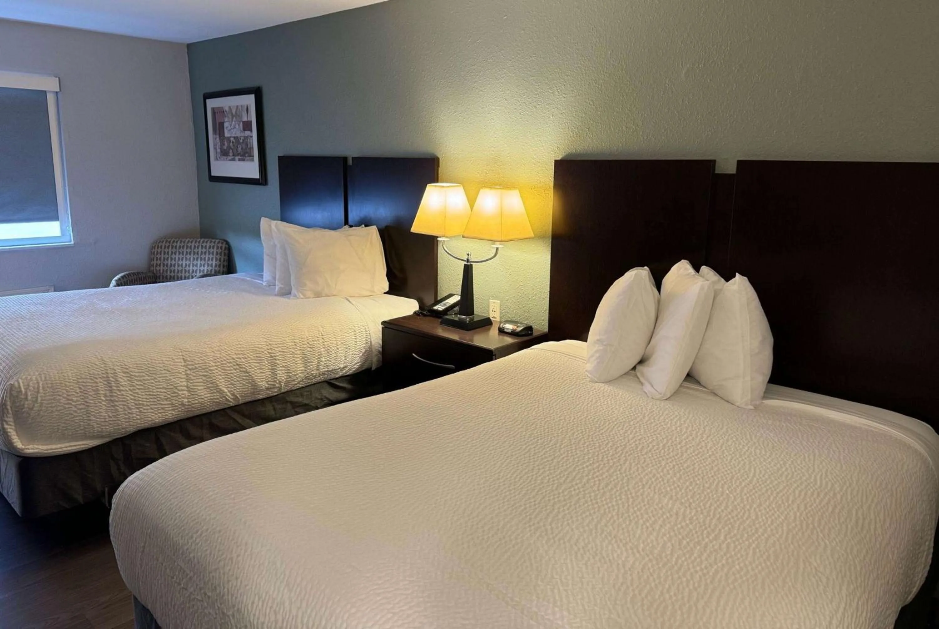 Photo of the whole room, Bed in Baymont by Wyndham Tuscola