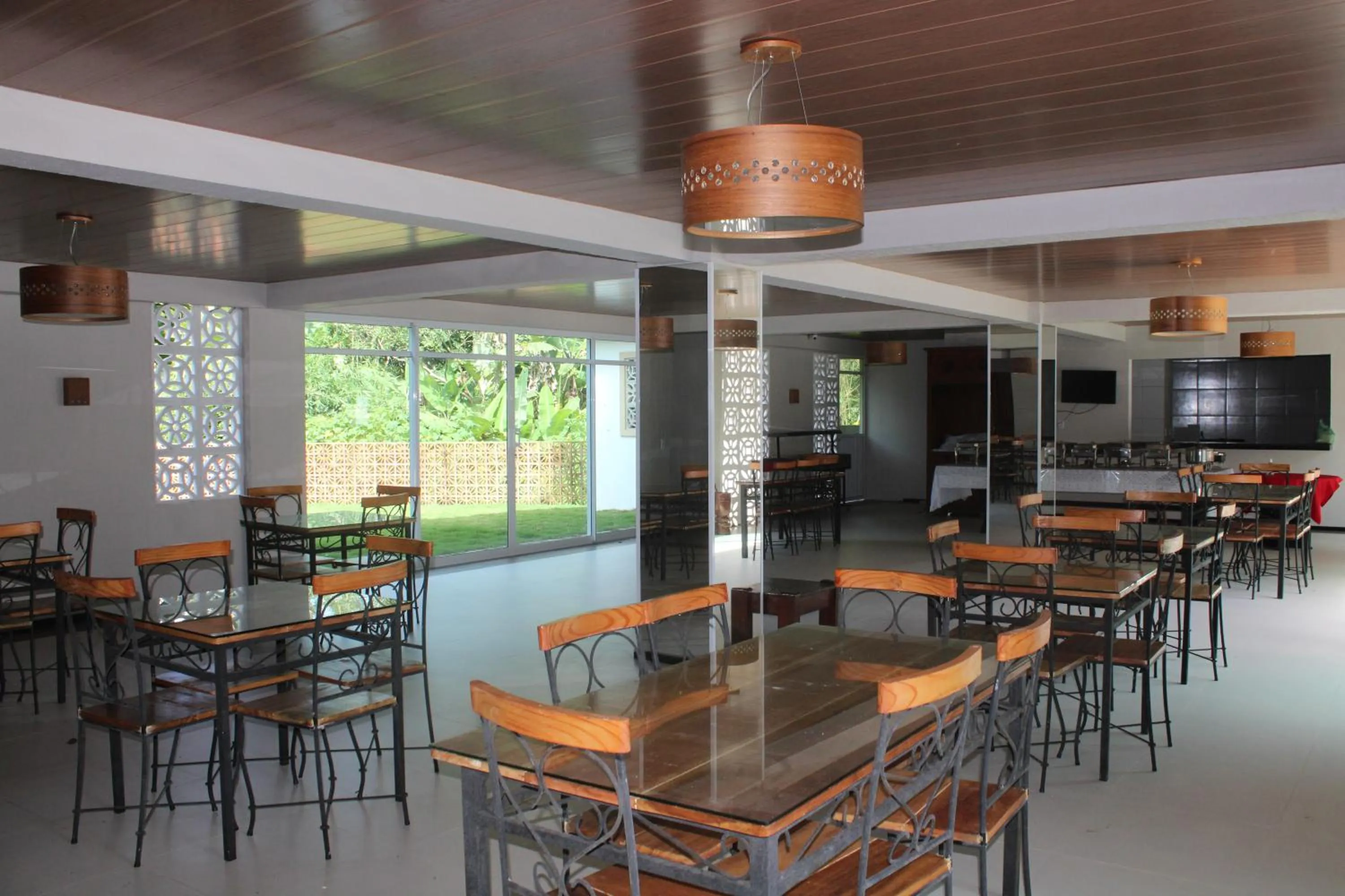 HOTEL CANTINHO DAS FLORES