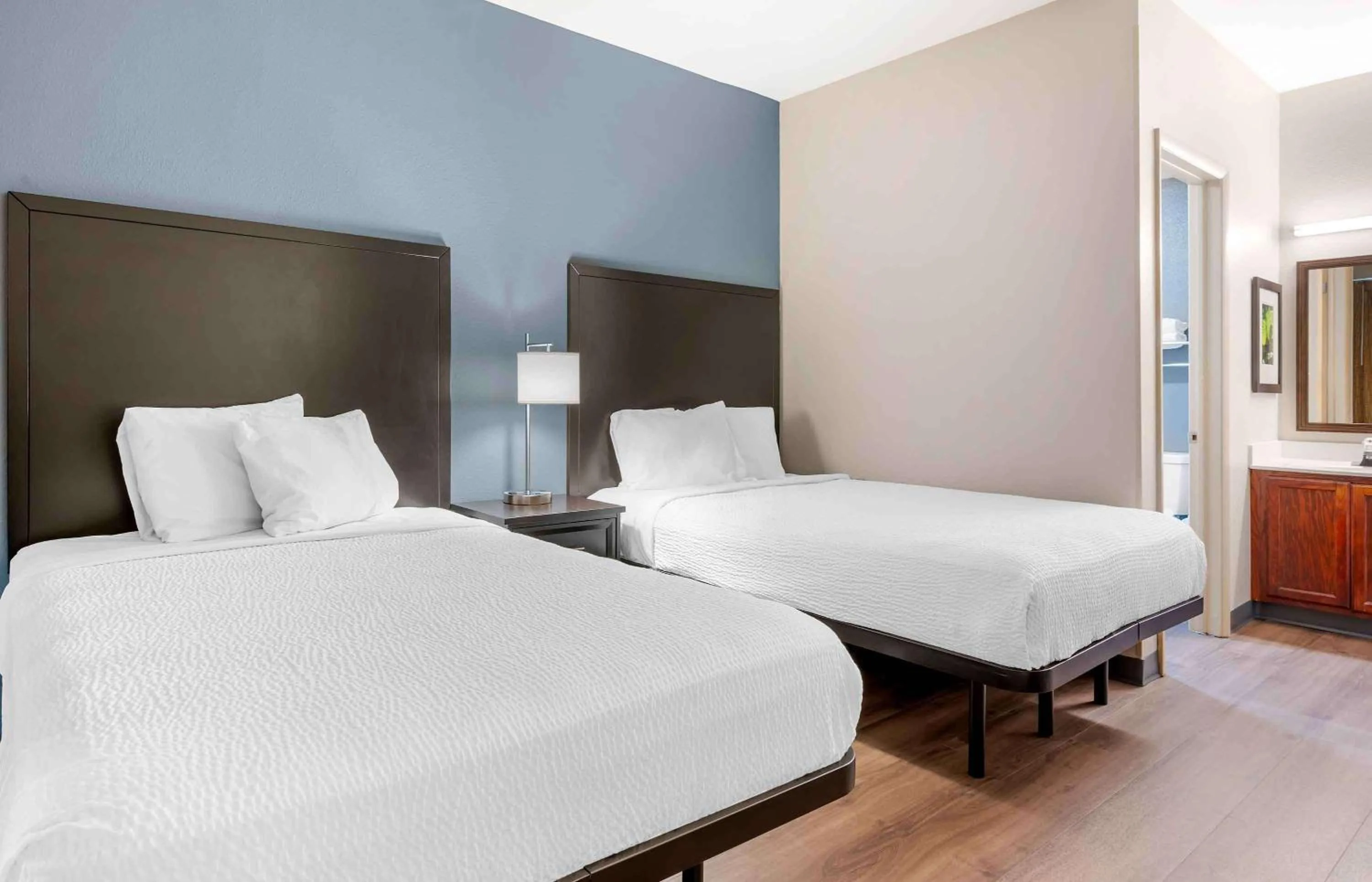 Deluxe Studio with Two Double Beds - Non-Smoking in Extended Stay America Suites - Indianapolis - Airport - W Southern Ave