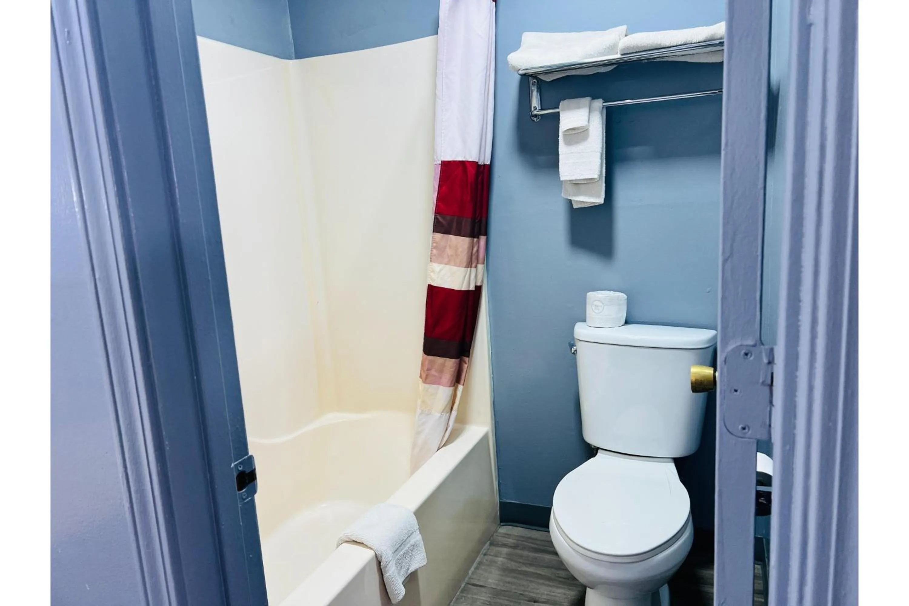 Bathroom in Relax Inn