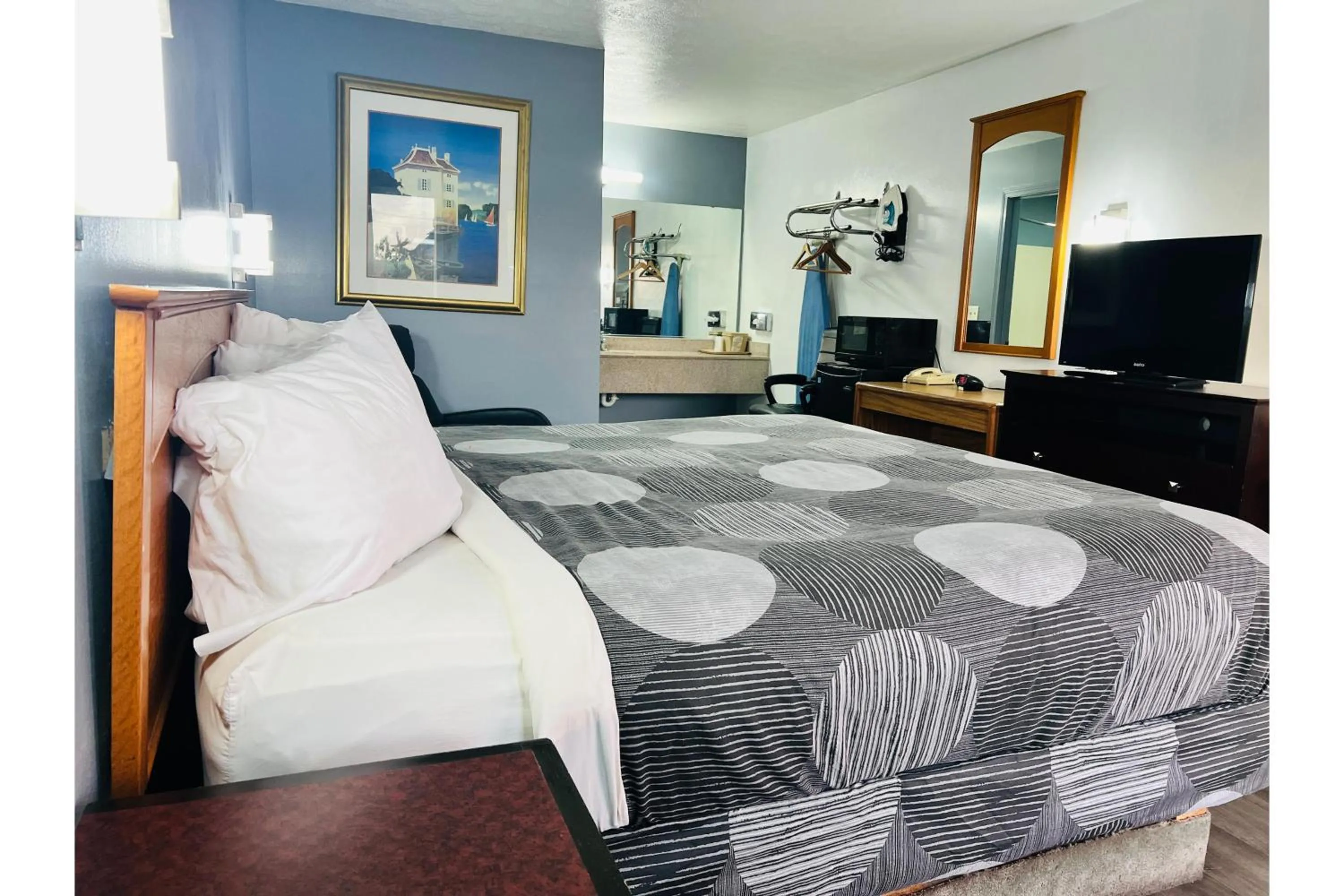 Bedroom, Bed in Relax Inn