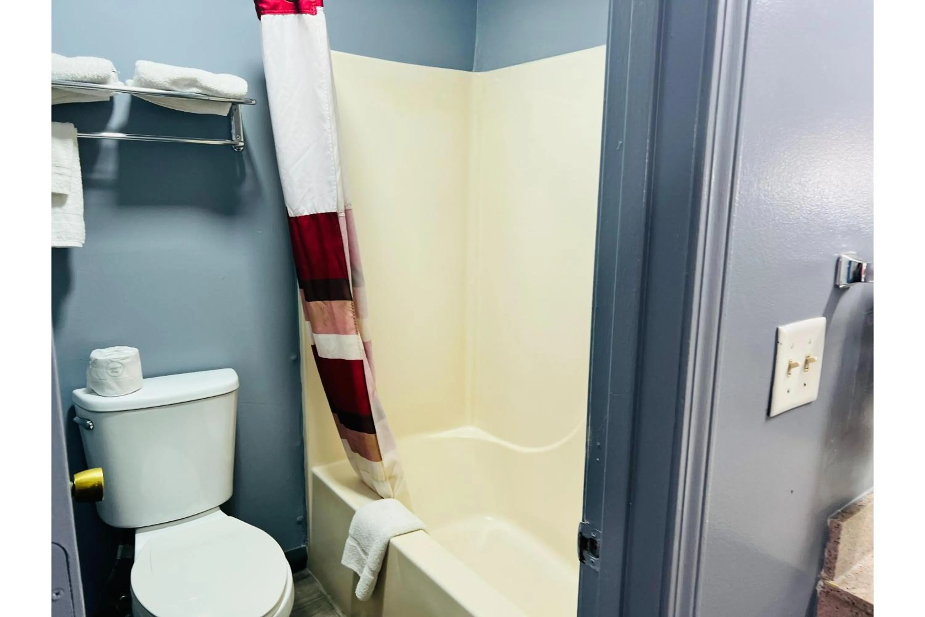 Bathroom in Relax Inn